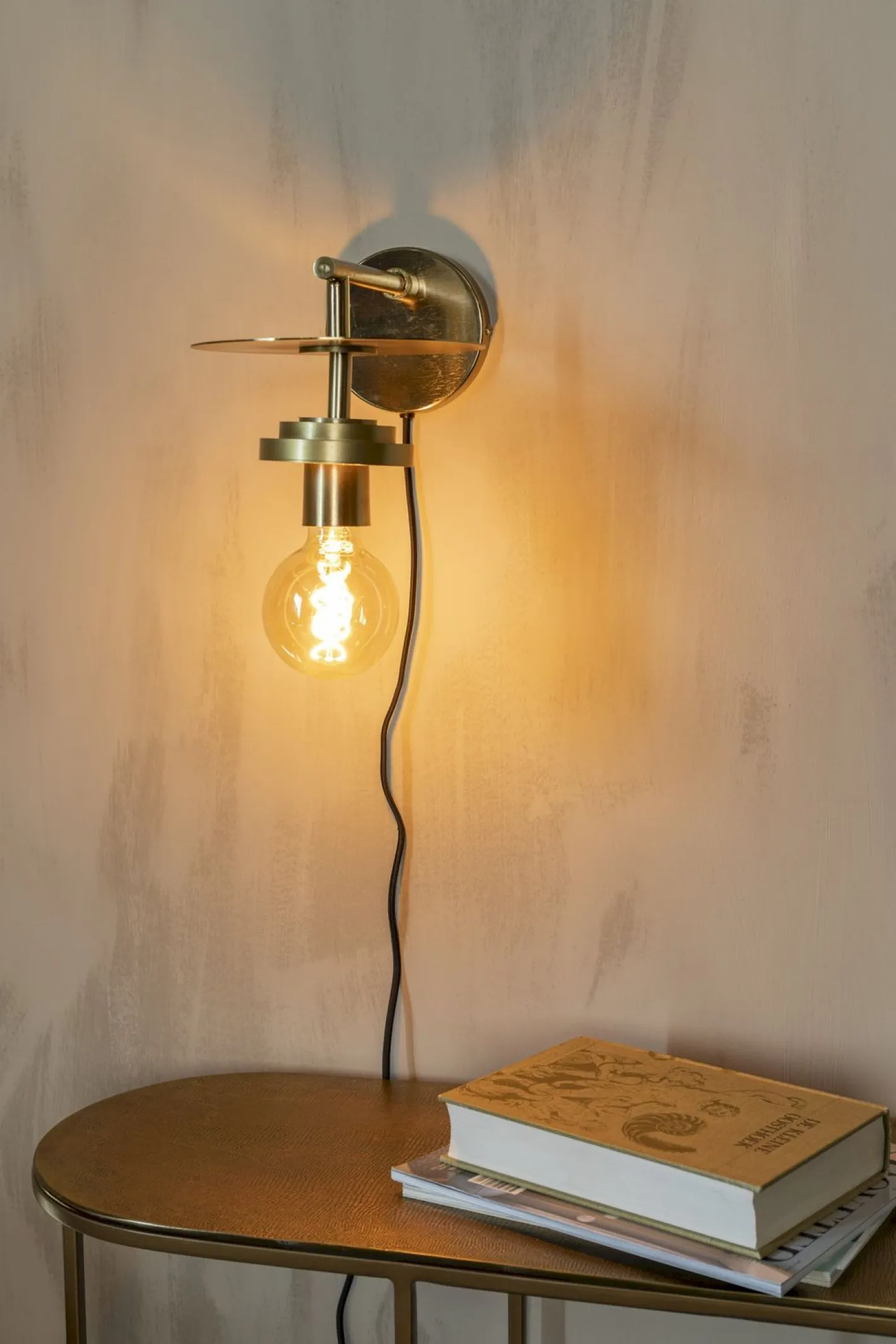 Best Dutchbone Aden Wandlamp Brass