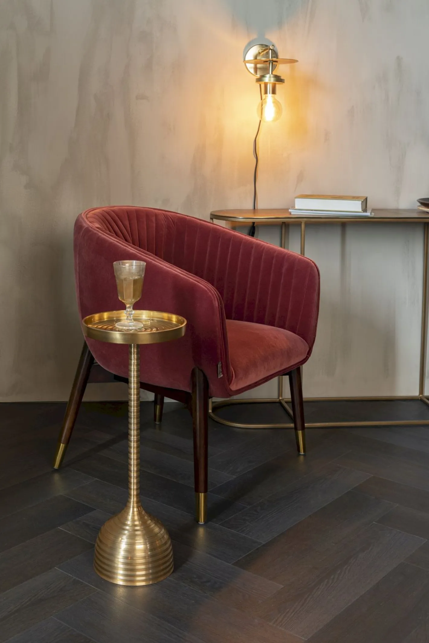 Best Dutchbone Aden Wandlamp Brass