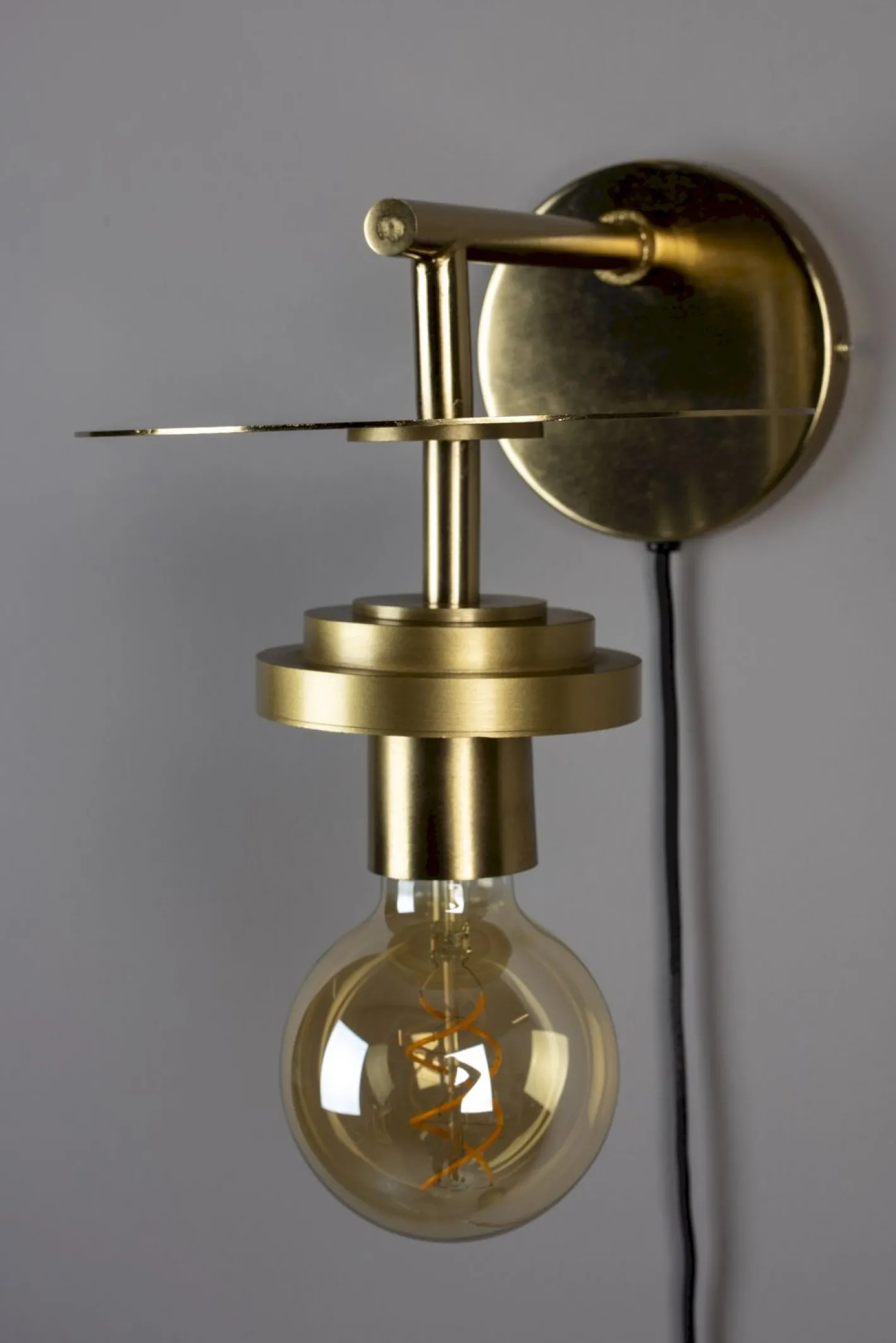 Best Dutchbone Aden Wandlamp Brass