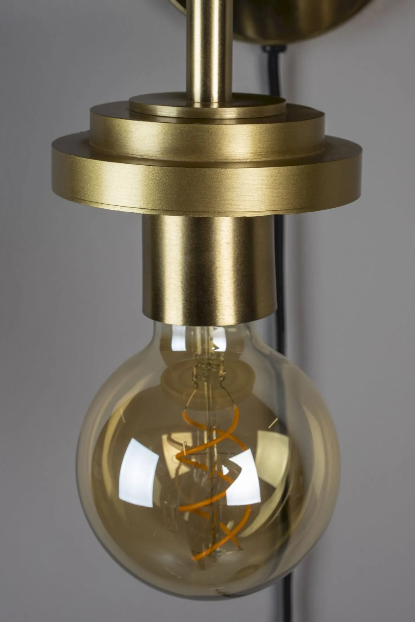 Best Dutchbone Aden Wandlamp Brass