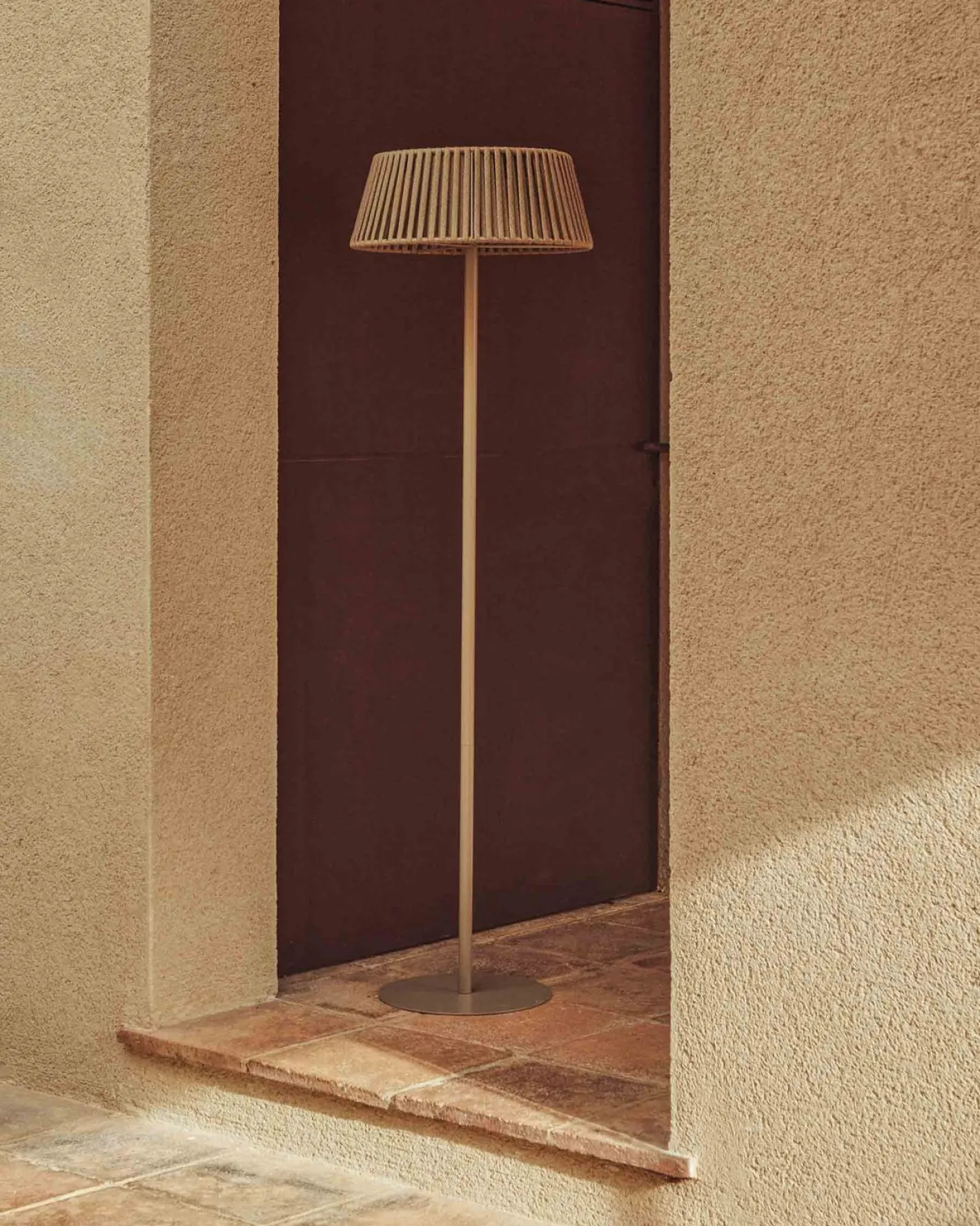 New Kave Home Aldet Vloerlamp Beige