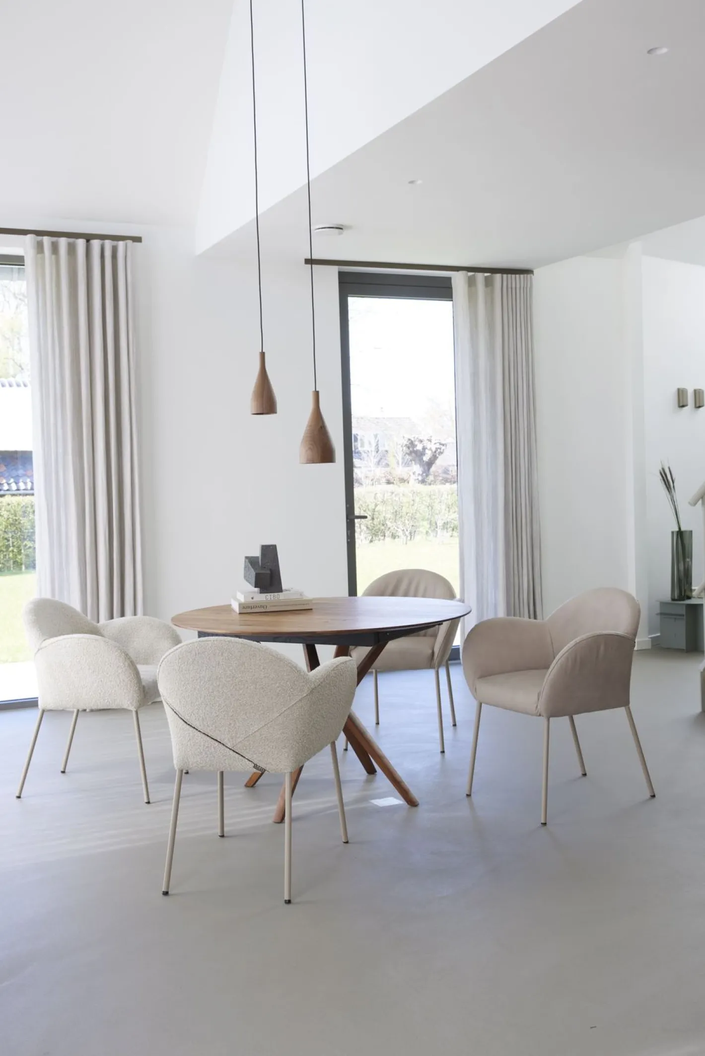 Discount LABEL Vandenberg Aletta Eetkamerstoel Beige
