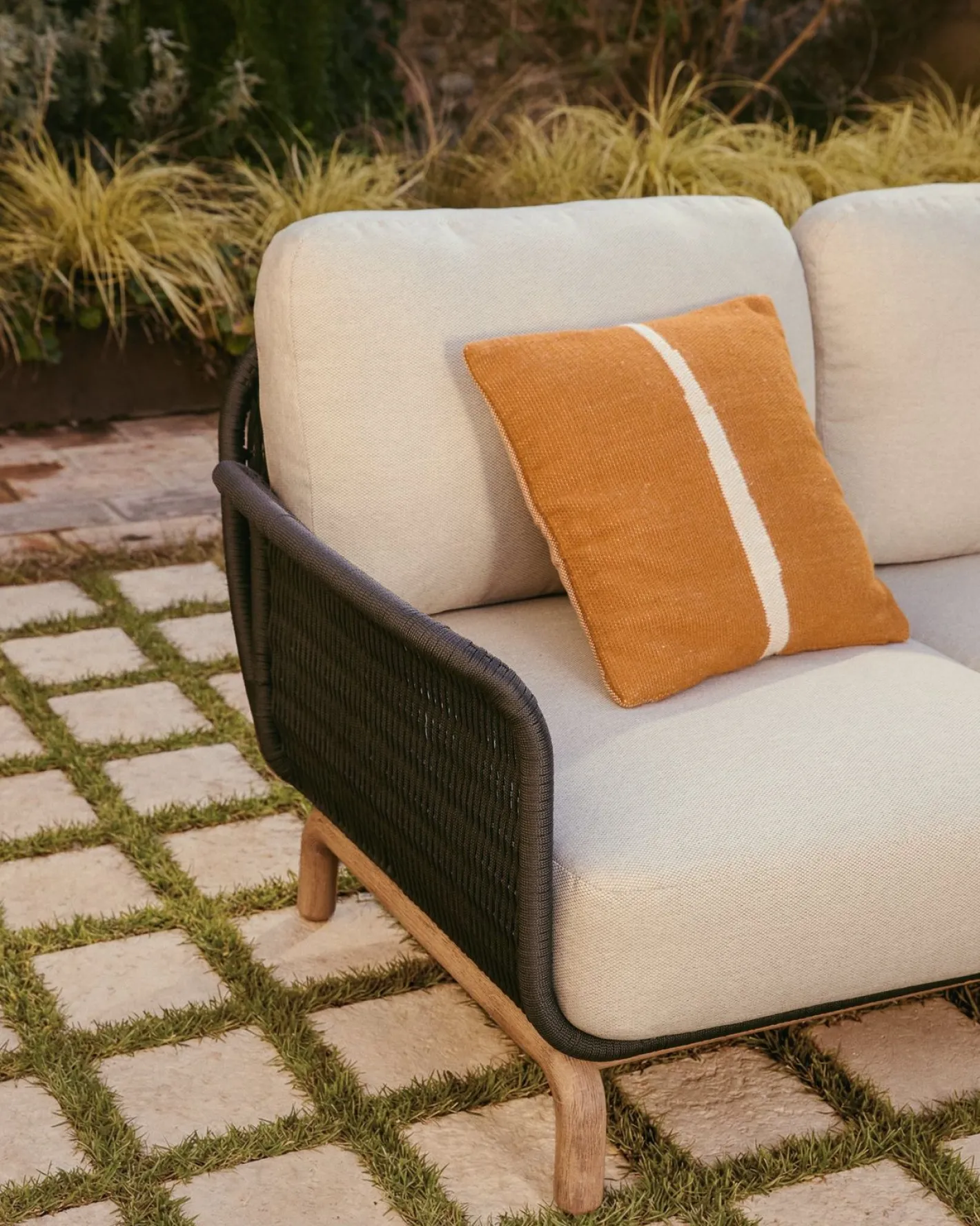 Sale Kave Home Alipa Tuinbank Antraciet