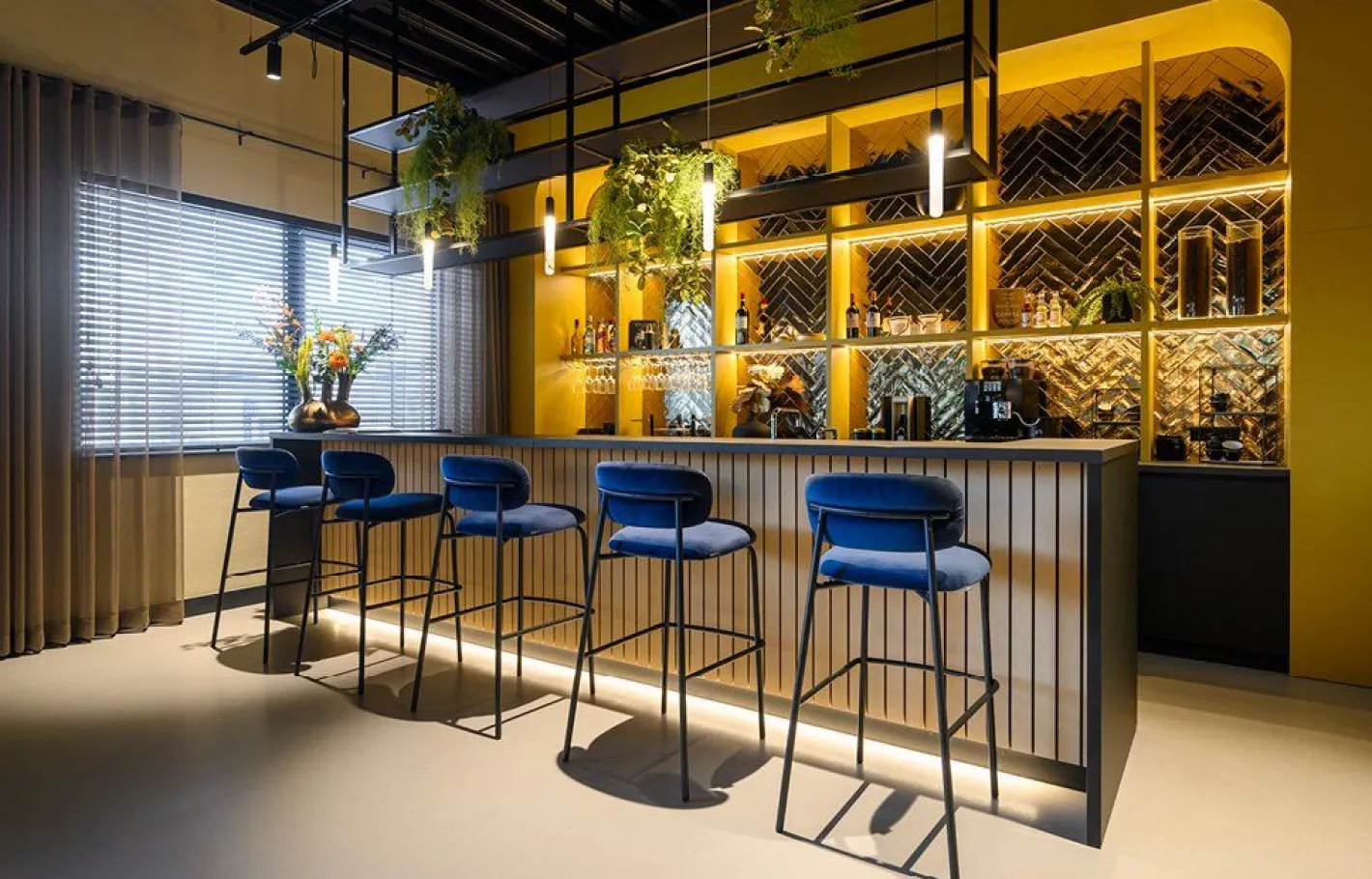 Outlet Artifort Aloa Barstoel Grijs