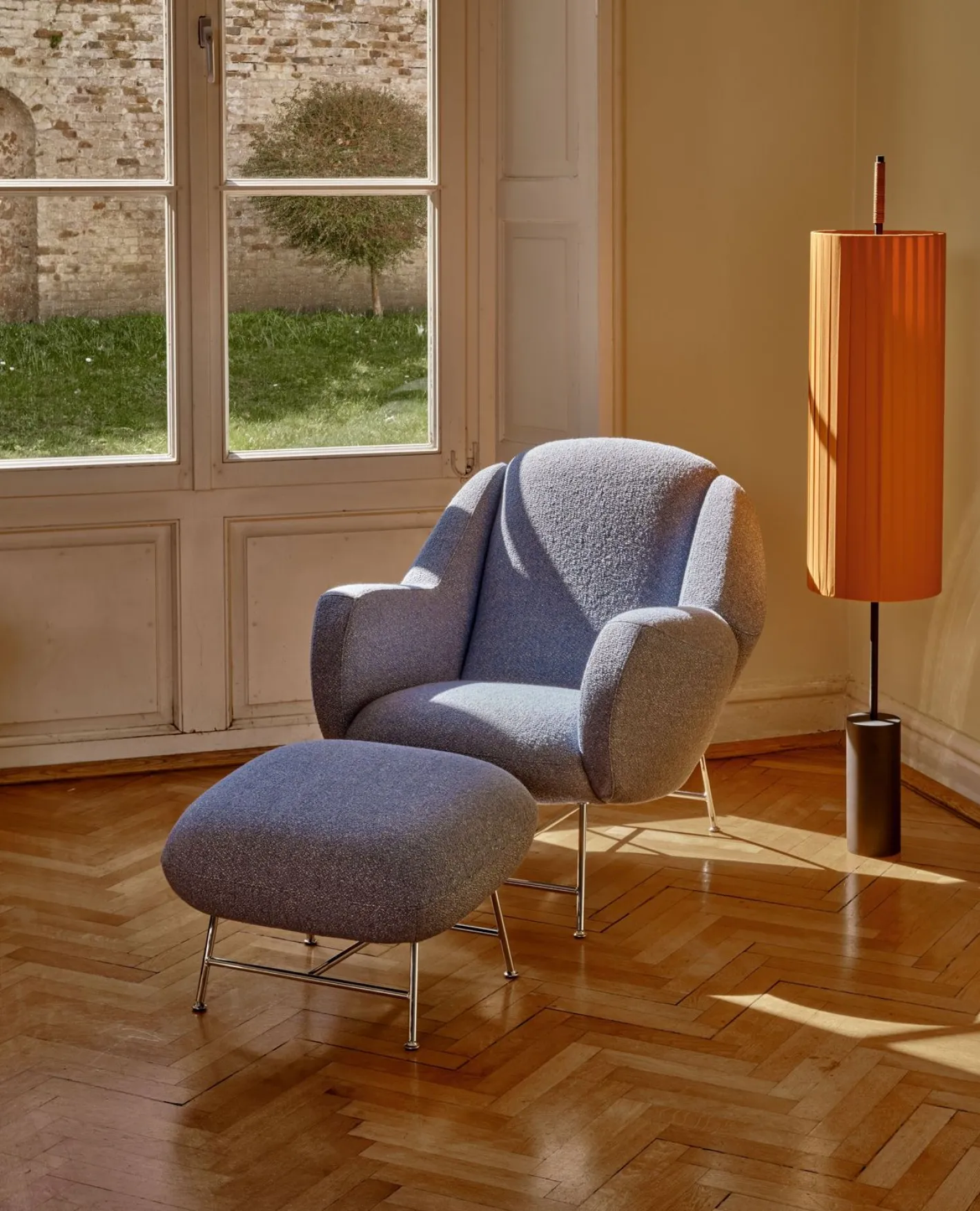 Online Leolux Anton Poef Blauw