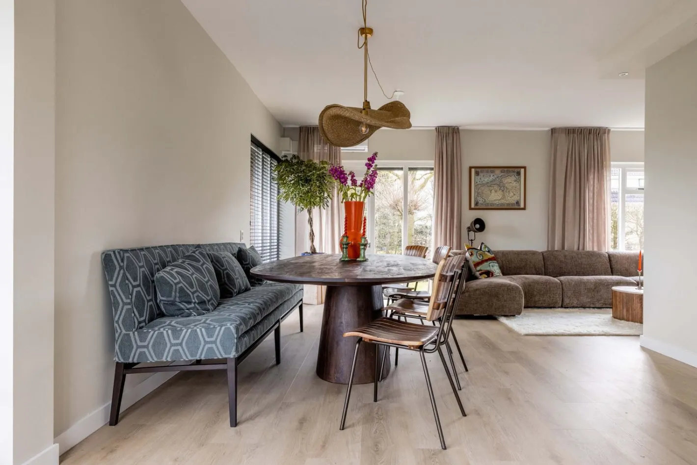 Sale Eleonora Aron Eettafel Bruin