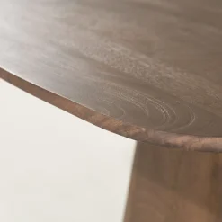 Eleonora Aron Eettafel Lichtbruin