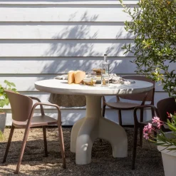 Best WOOOD Bent Tuinstoel Zalmroze