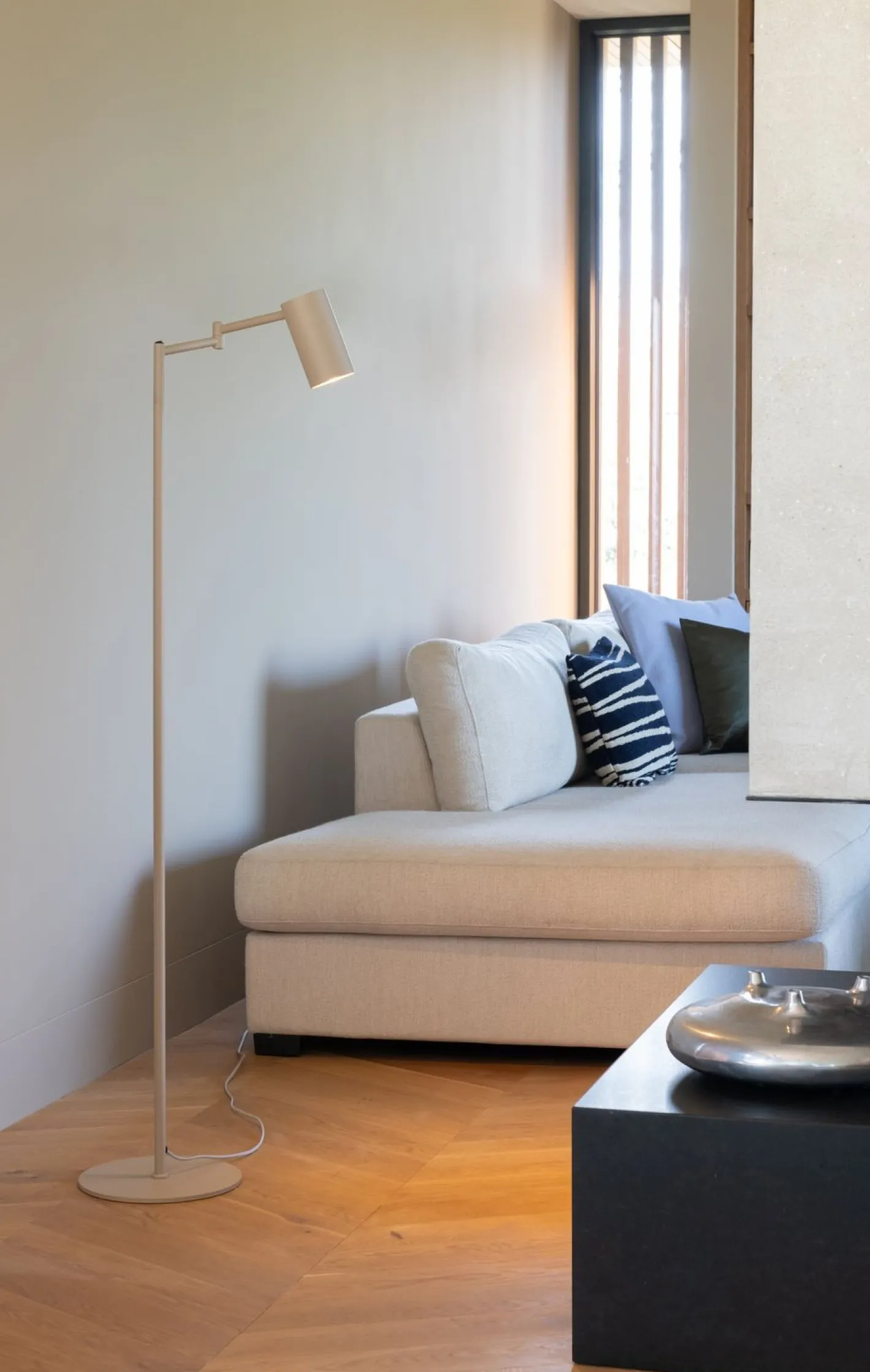 Discount It's about RoMi Bilbao Vloerlamp Beige
