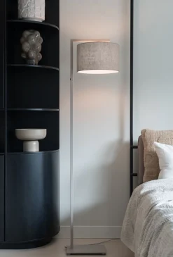 Discount It's about RoMi Boston M Vloerlamp Sand, Dark Linen