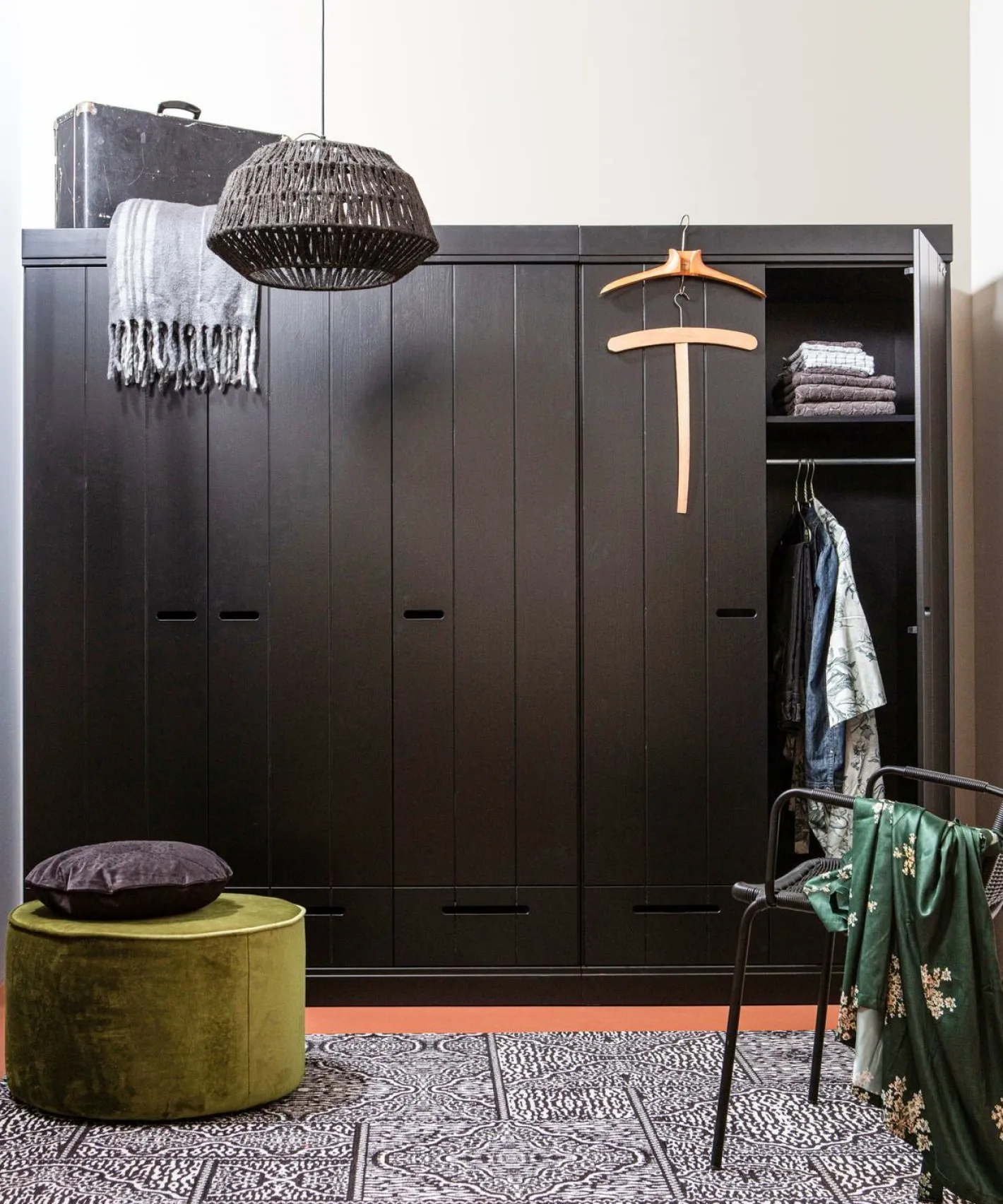 Discount WOOOD Connect 3-deurs Opbergkast Black