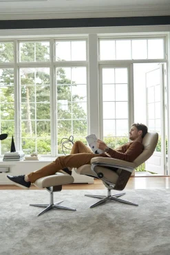 Clearance Stressless Consul Relaxfauteuil + Hocker Light Grey
