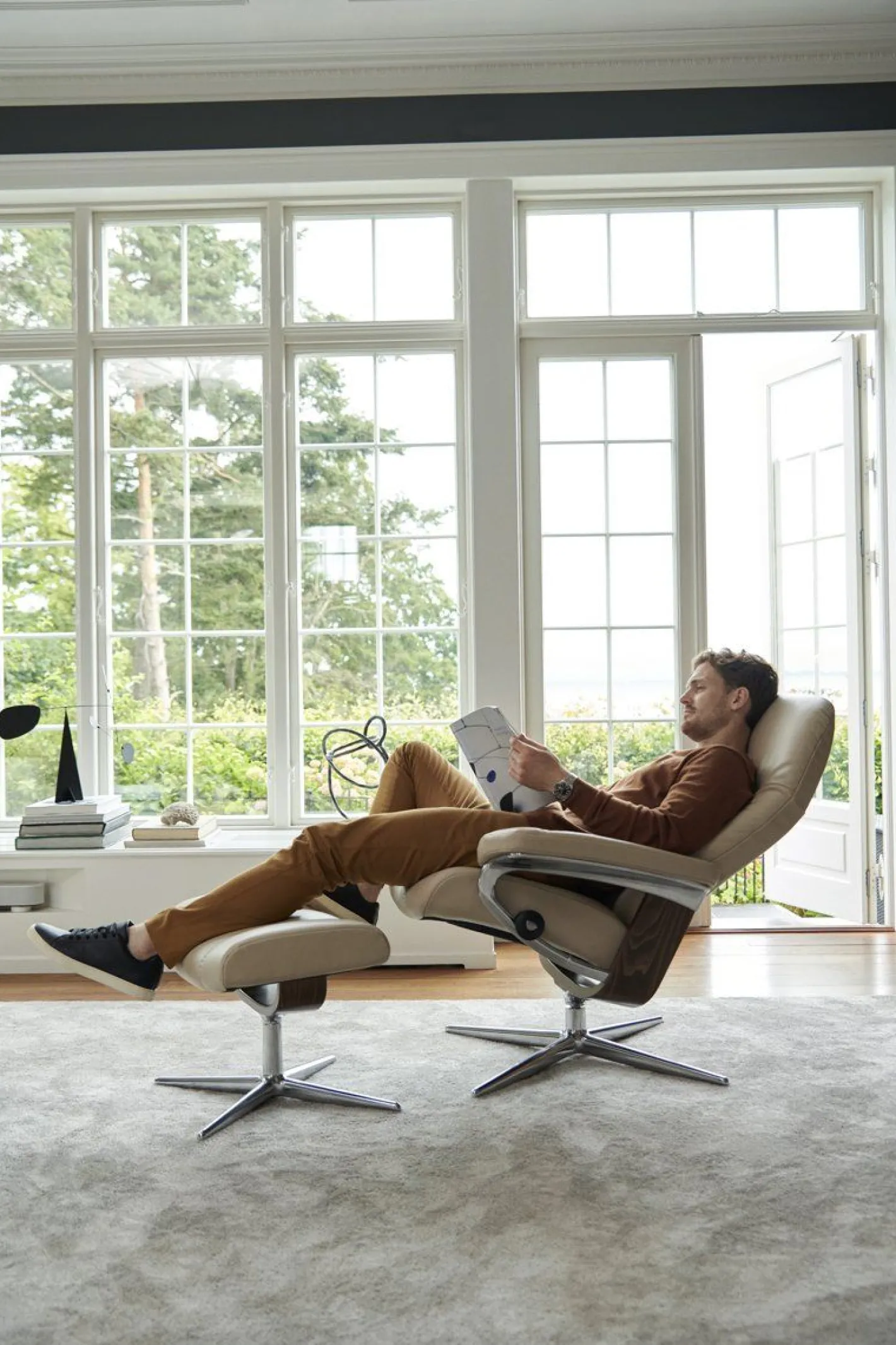 Clearance Stressless Consul Relaxfauteuil + Hocker Light Grey