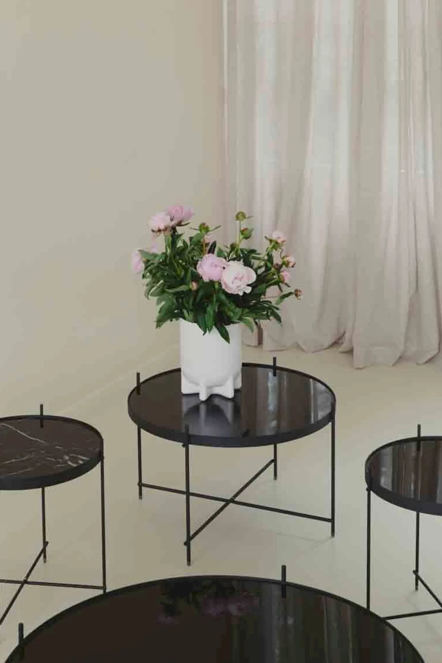 Online Zuiver Cupid L Bijzettafel Black