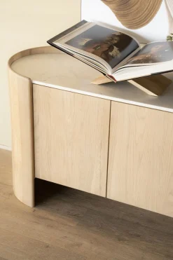 Hot Eleonora Don Dressoir Bruin