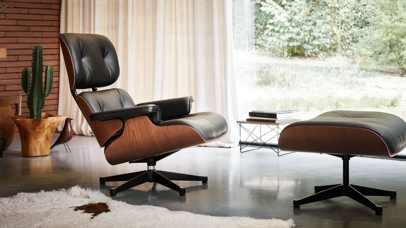 New Vitra Eames Lounge Chair & Hocker Zwart