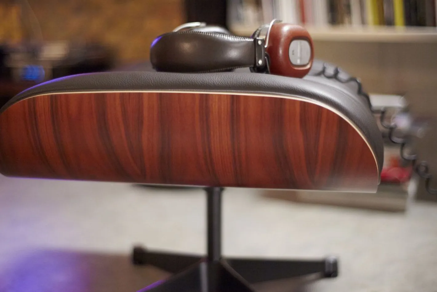 New Vitra Eames Lounge Chair & Hocker Zwart