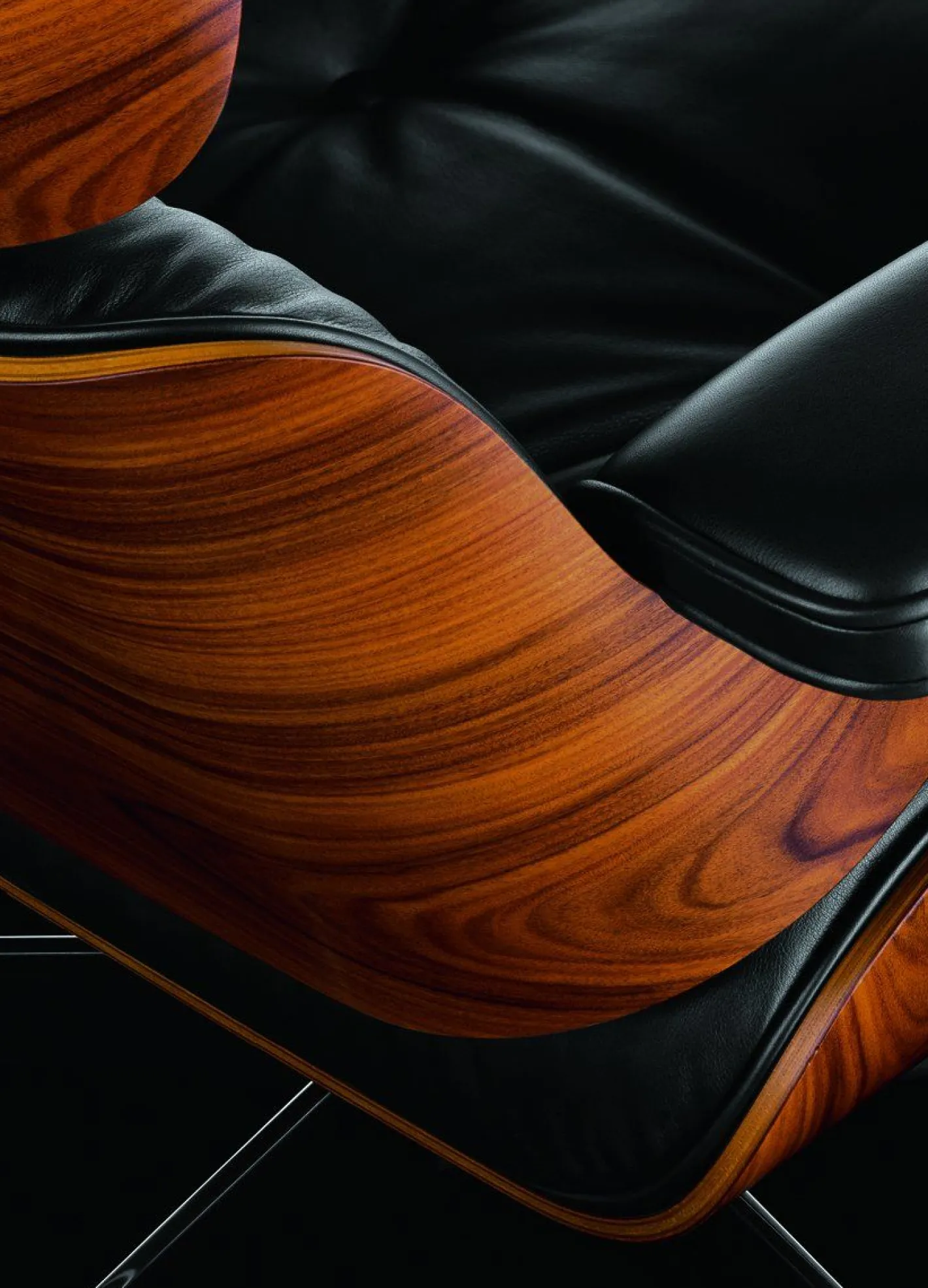 New Vitra Eames Lounge Chair & Hocker Zwart