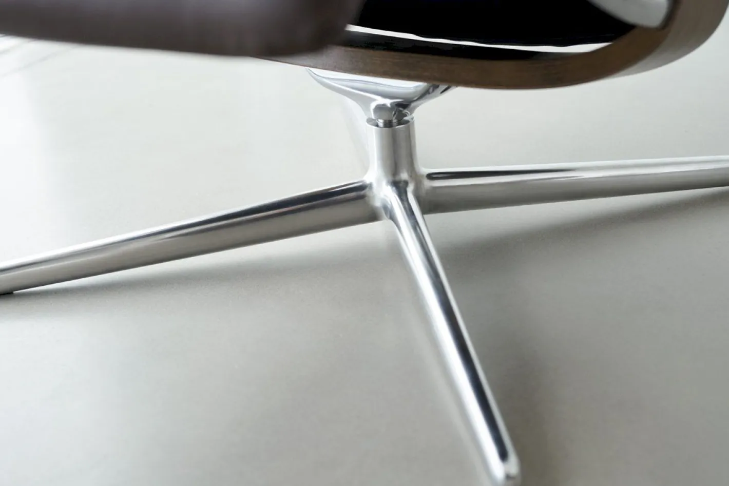 Online Stressless Erik M Relaxfauteuil + Hocker Cognac
