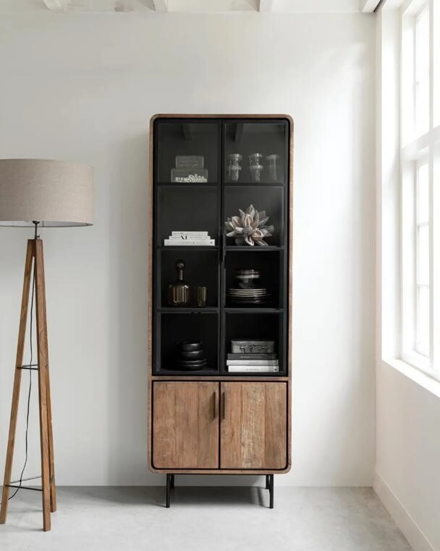Discount DTP Home Evo Vitrinekast Bruin
