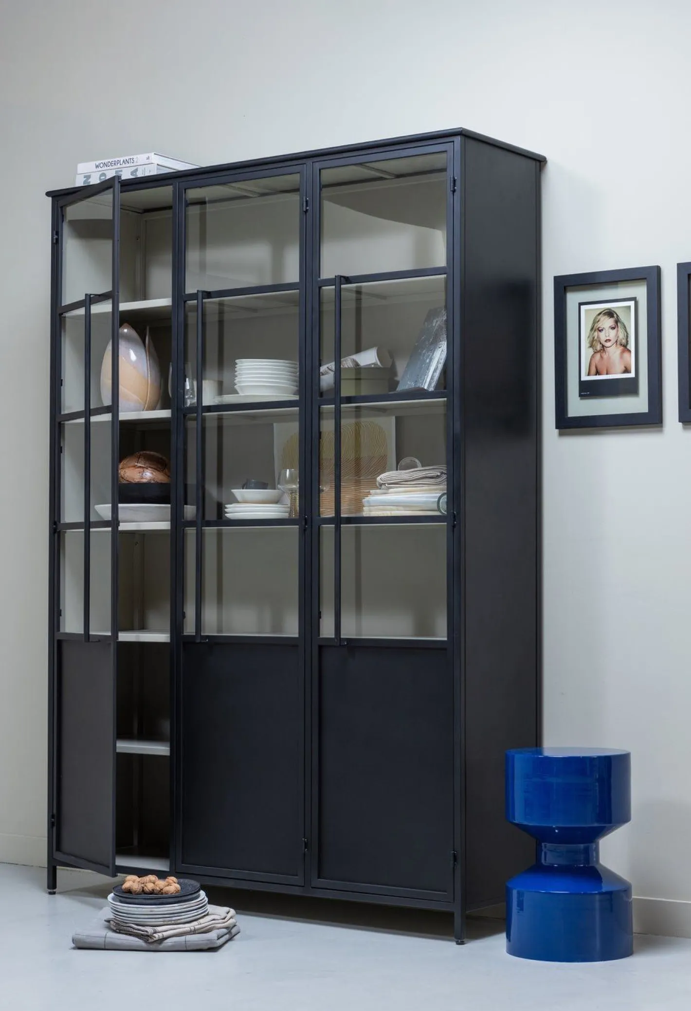 Sale WOOOD Exhibit 3-deurs Vitrinekast Black