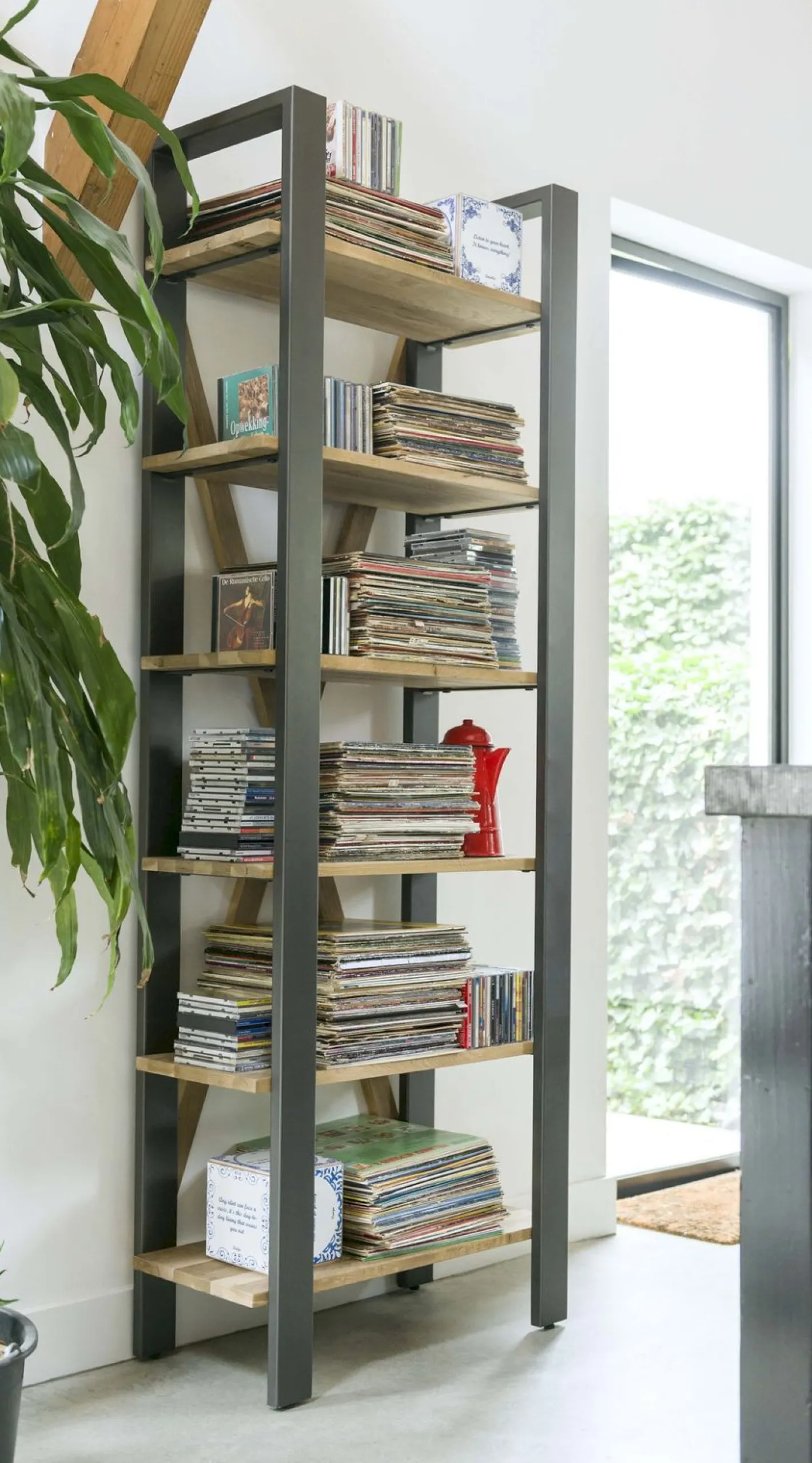Hot Henders en Hazel Farmland Boekenkast Railway Brown