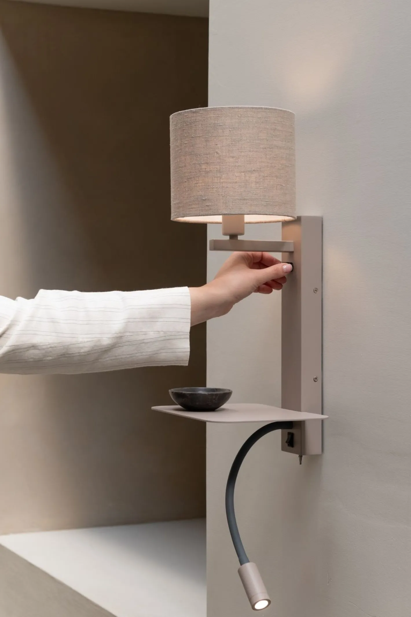 Online It's about RoMi Florence Wandlamp Sand, Dark Linen