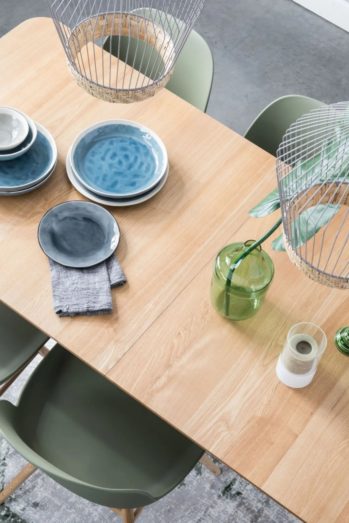 Best Zuiver Glimps Eettafel Natural