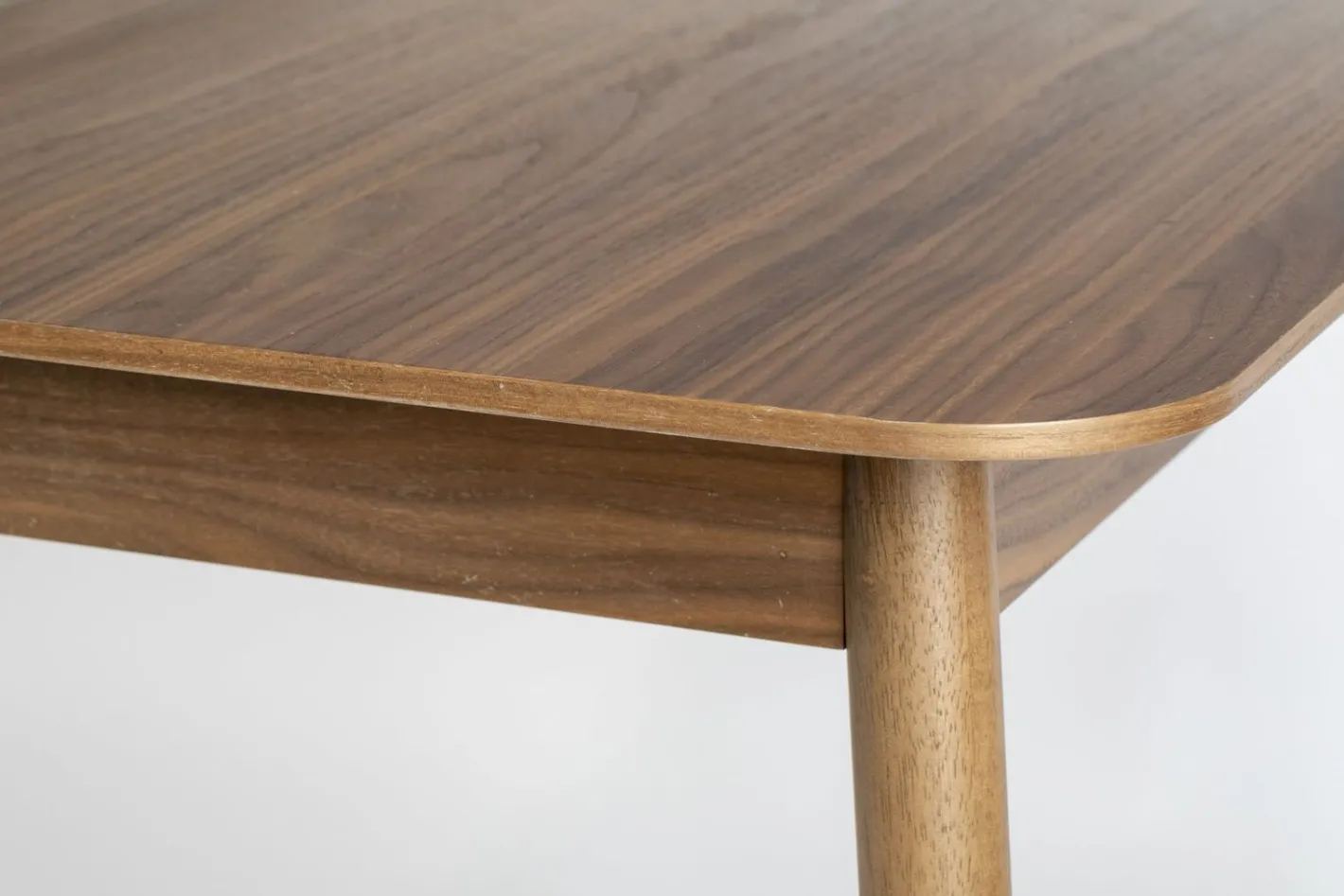 Zuiver Glimps Uitschuiftafel Walnut