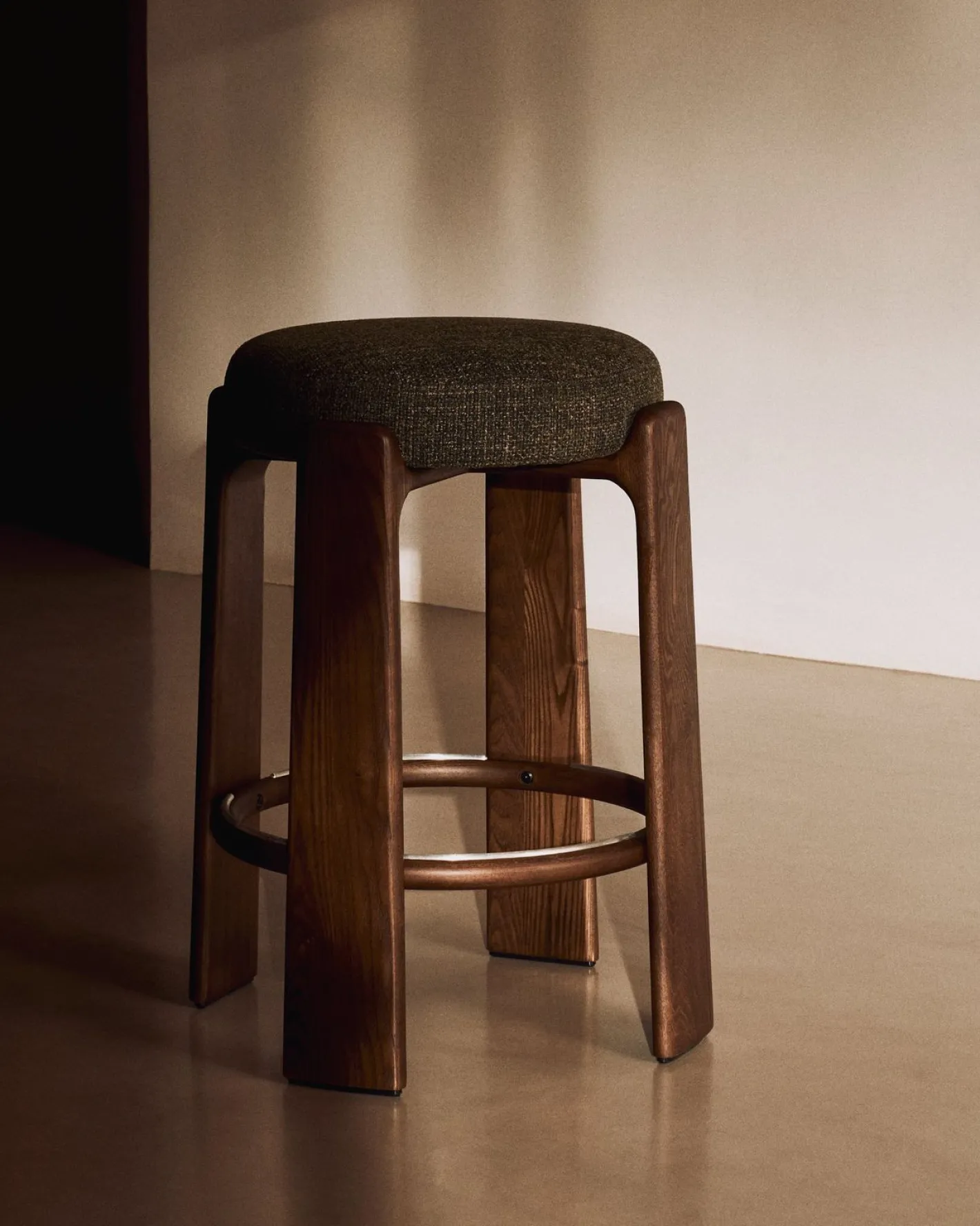 Online Kave Home Granite Lage Kruk Groen