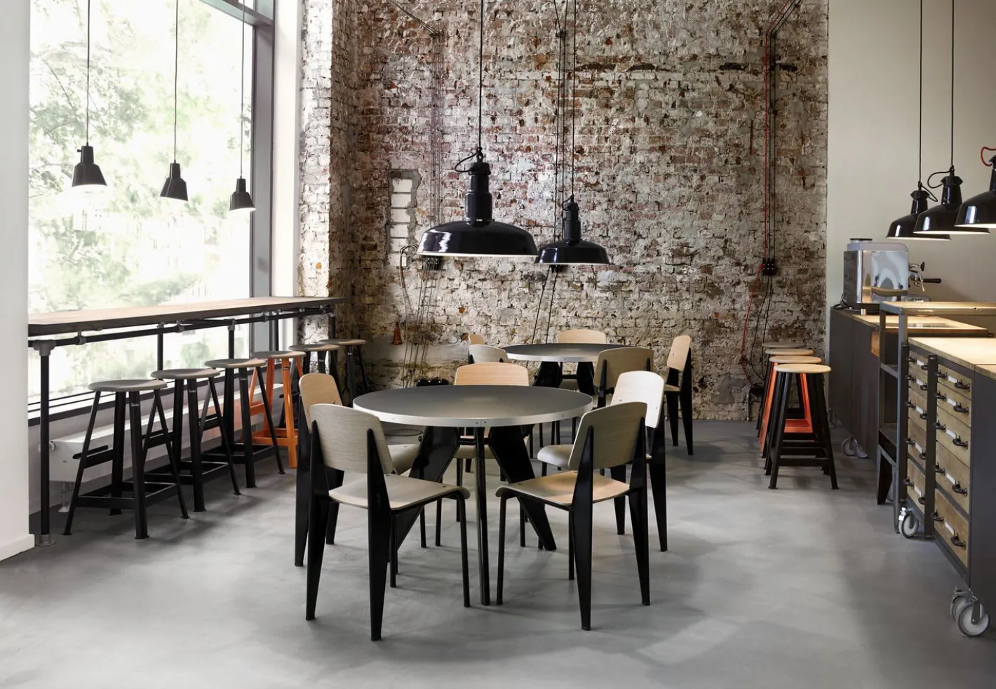 Hot Vitra Gueridon Eettafel Naturel