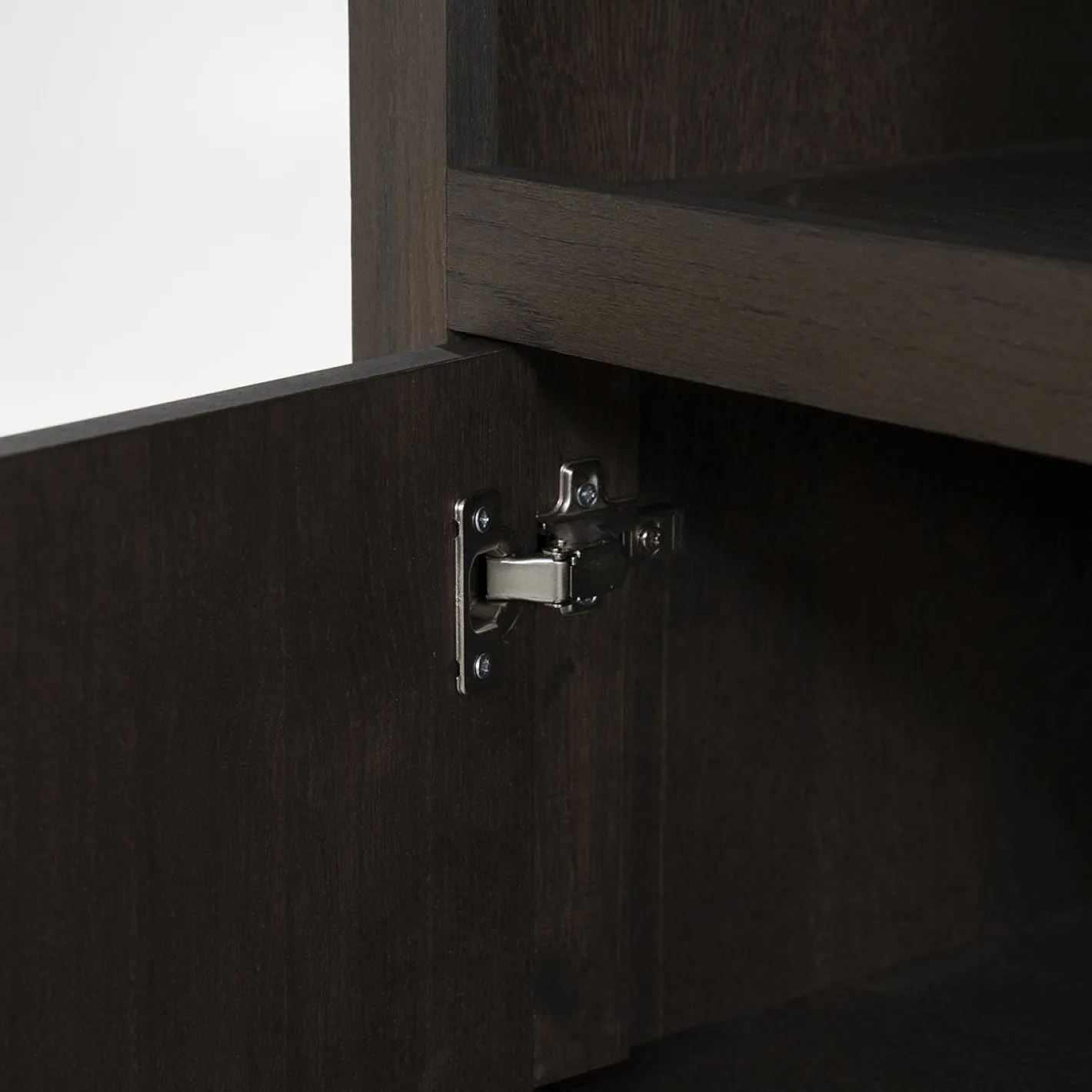 Outlet Eleonora Helsinki Kabinet Bruin