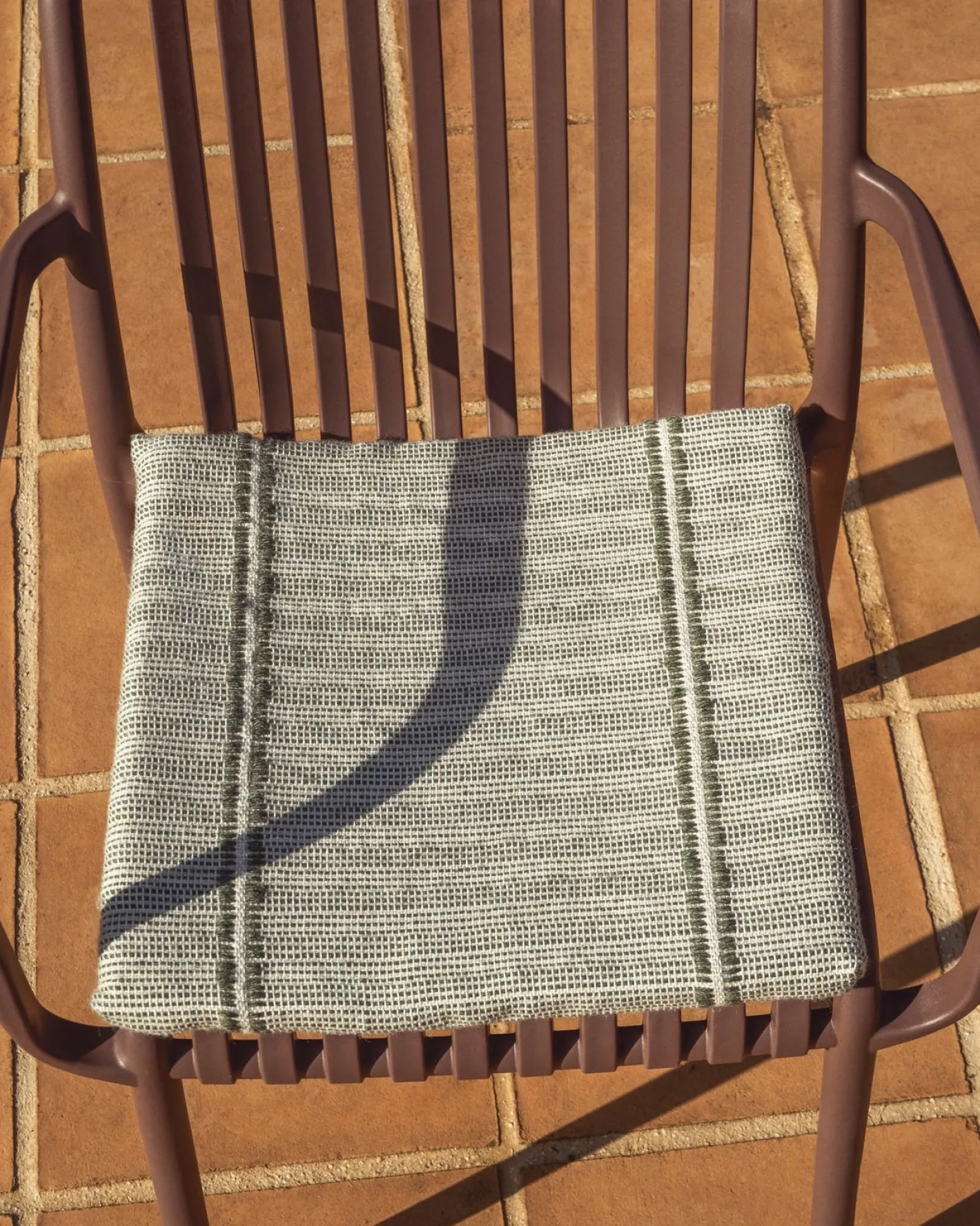 Clearance Kave Home Isabellini Tuinstoel Bruin