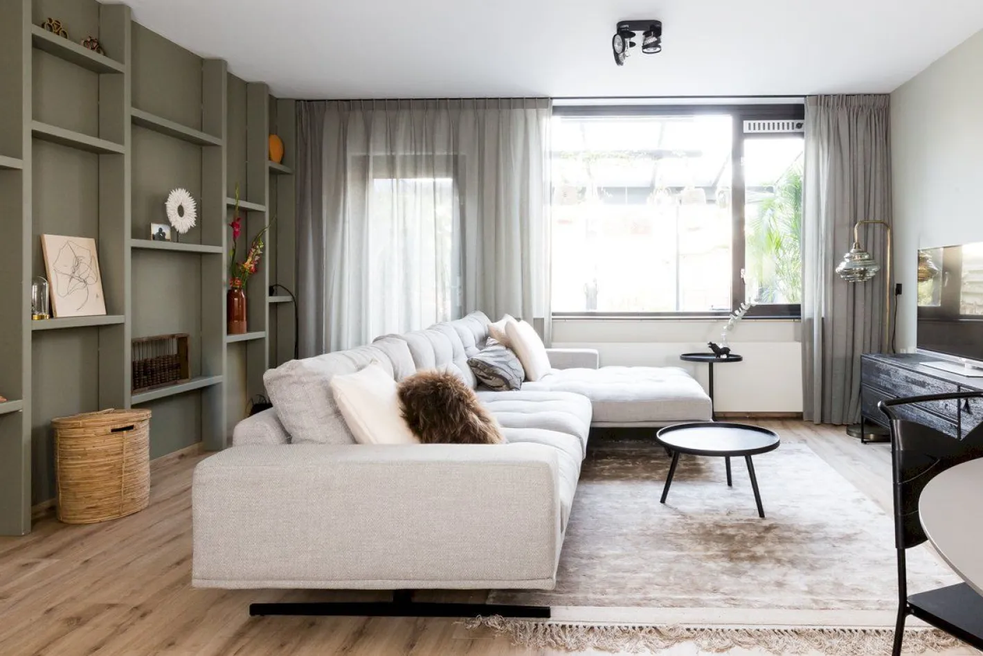 Sale Zuiver Jason Bijzettafel Zwart
