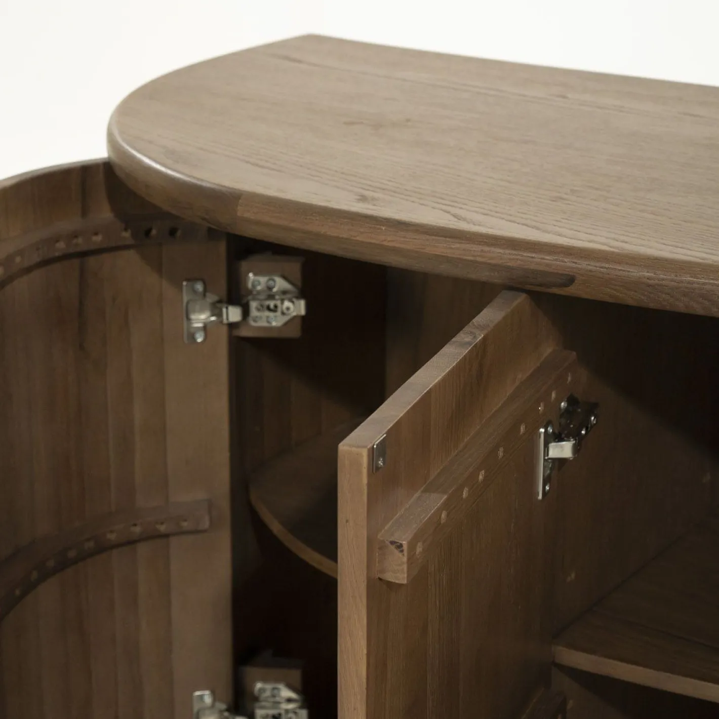 Sale Eleonora Josh Dressoir Bruin