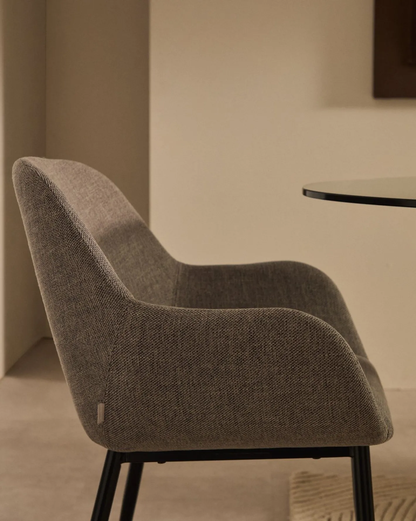 Discount Kave Home Konna Staal Eetkamerstoel Grijs, Zwart