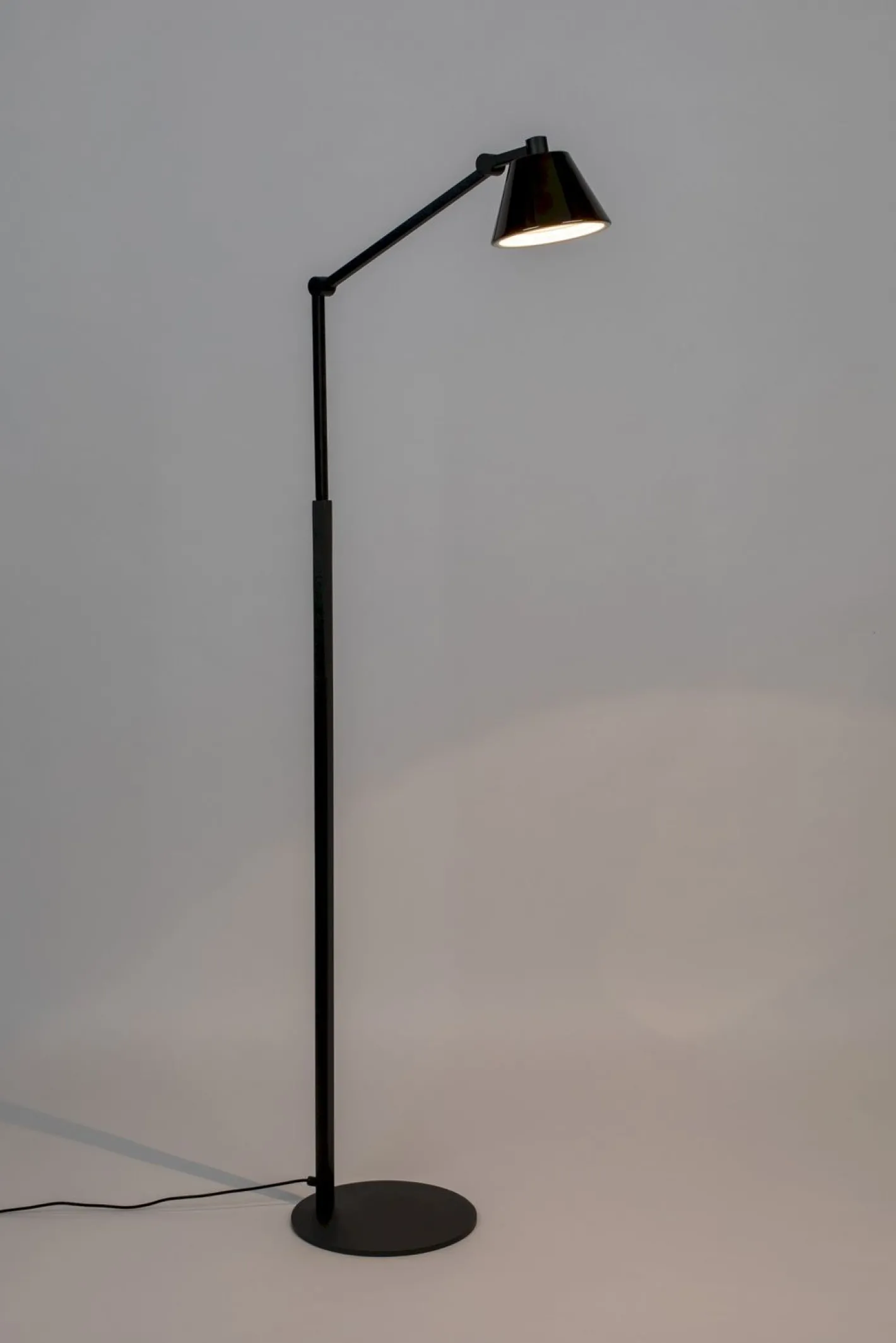 Best Zuiver Lub Vloerlamp Black
