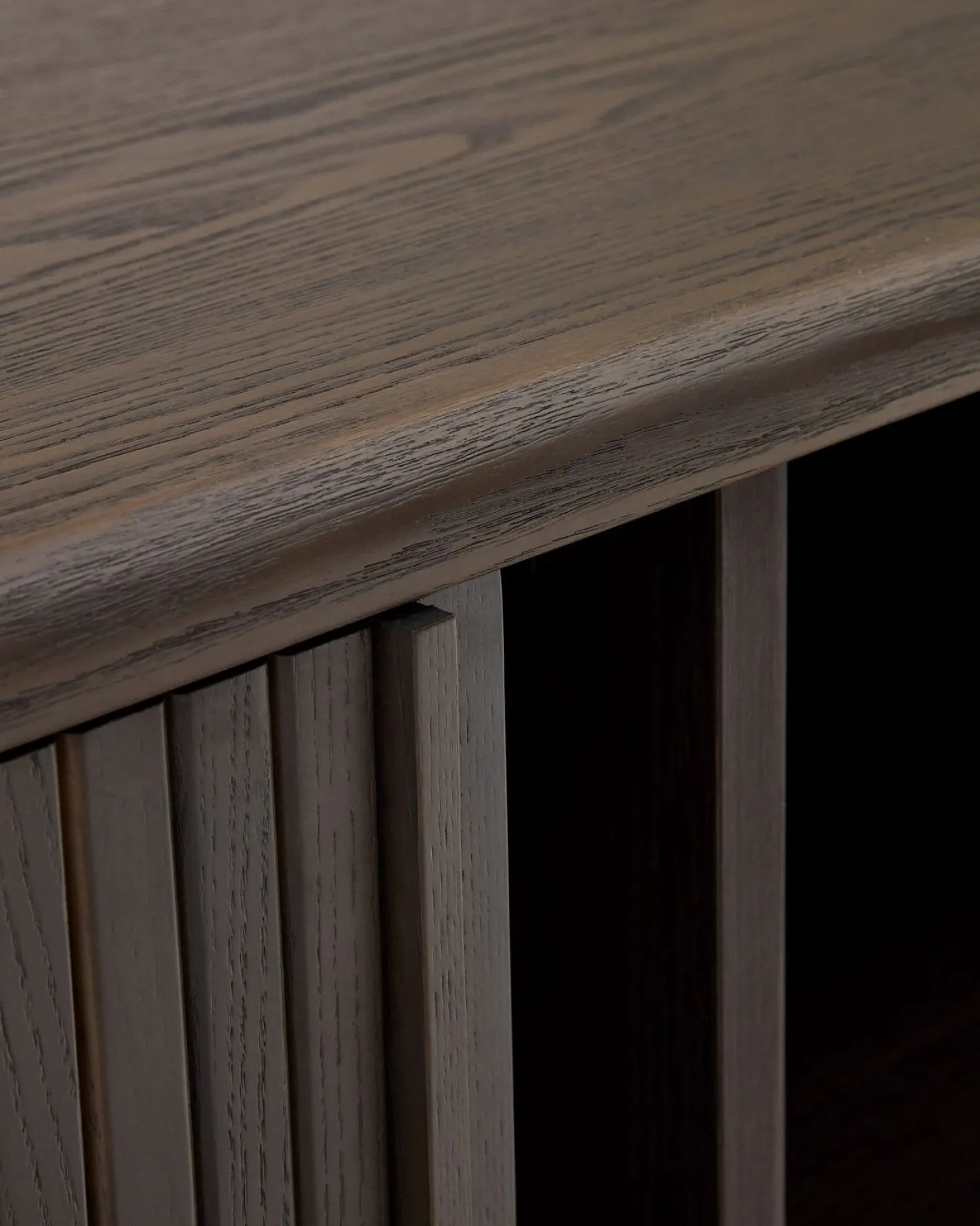 Hot Kave Home Mailen Dressoir Bruin