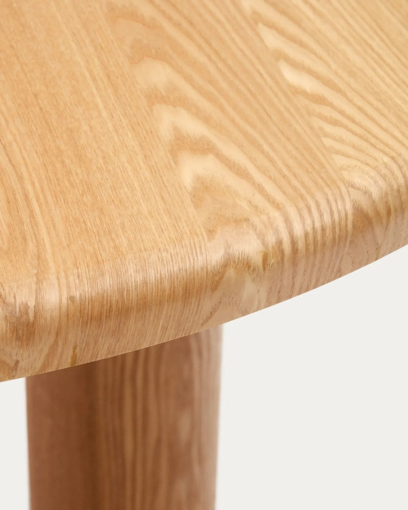 Online Kave Home Mailen Rond Eettafel Naturel