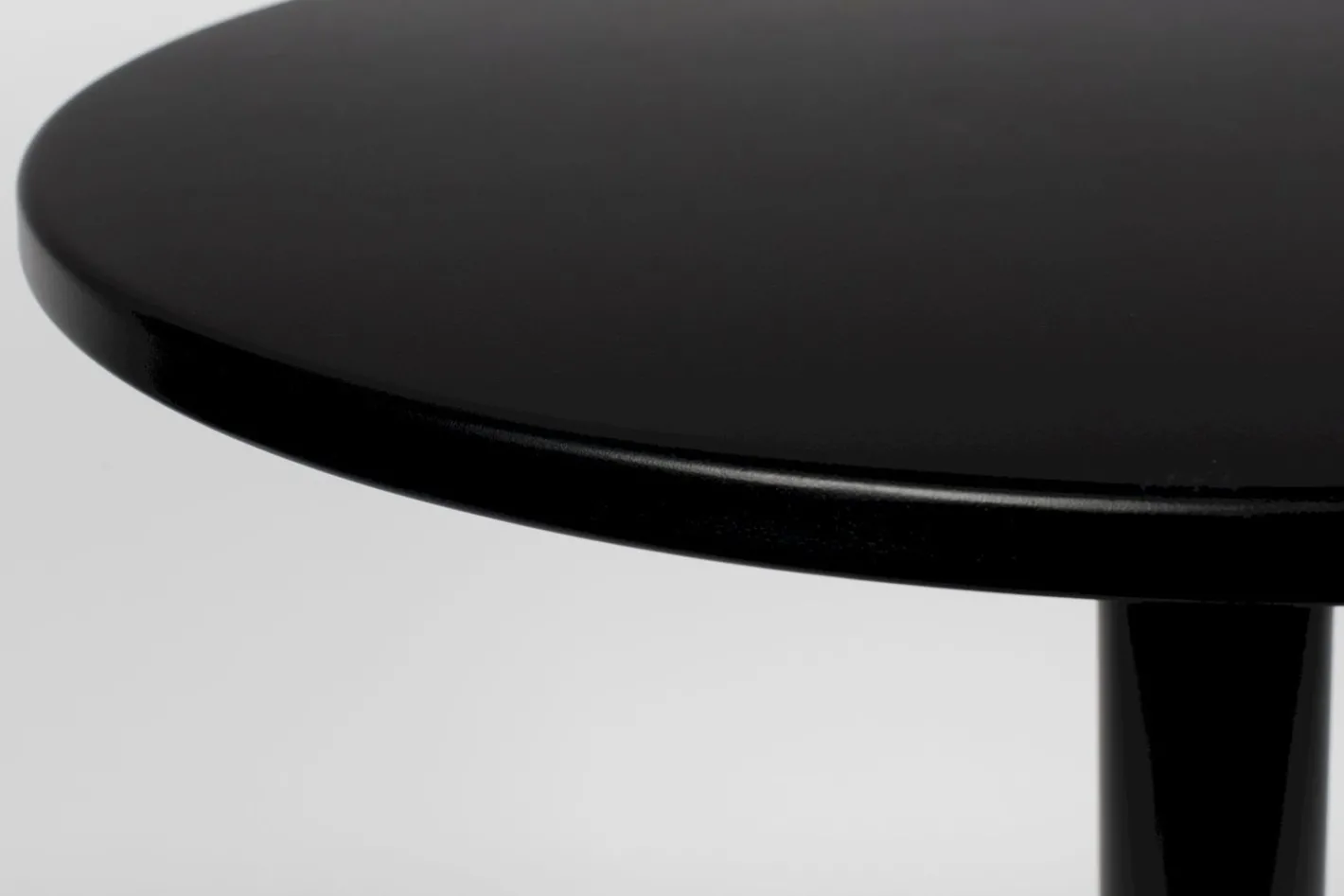 Outlet Zuiver Metsu Bijzettafel Black