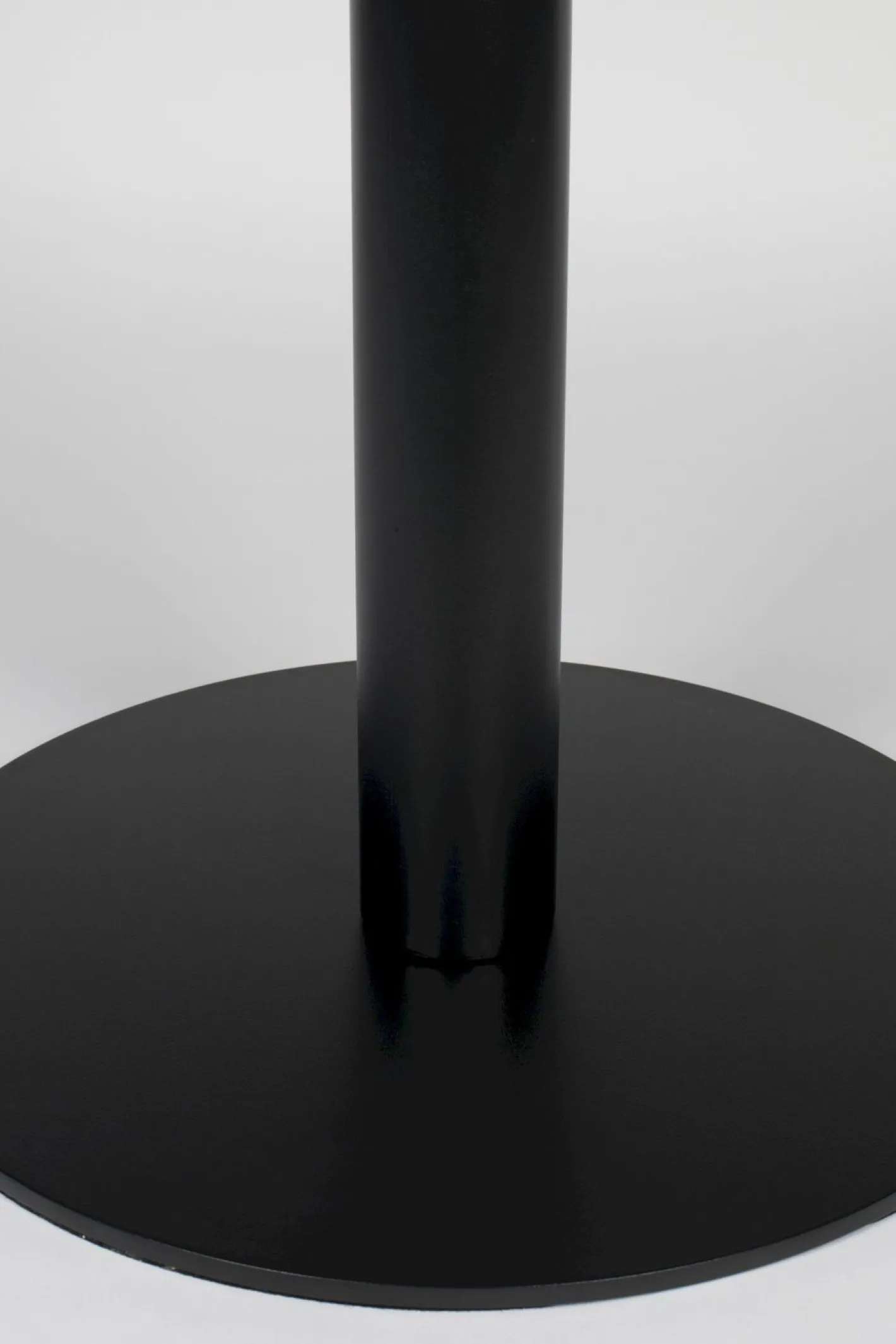 Outlet Zuiver Metsu Bijzettafel Black