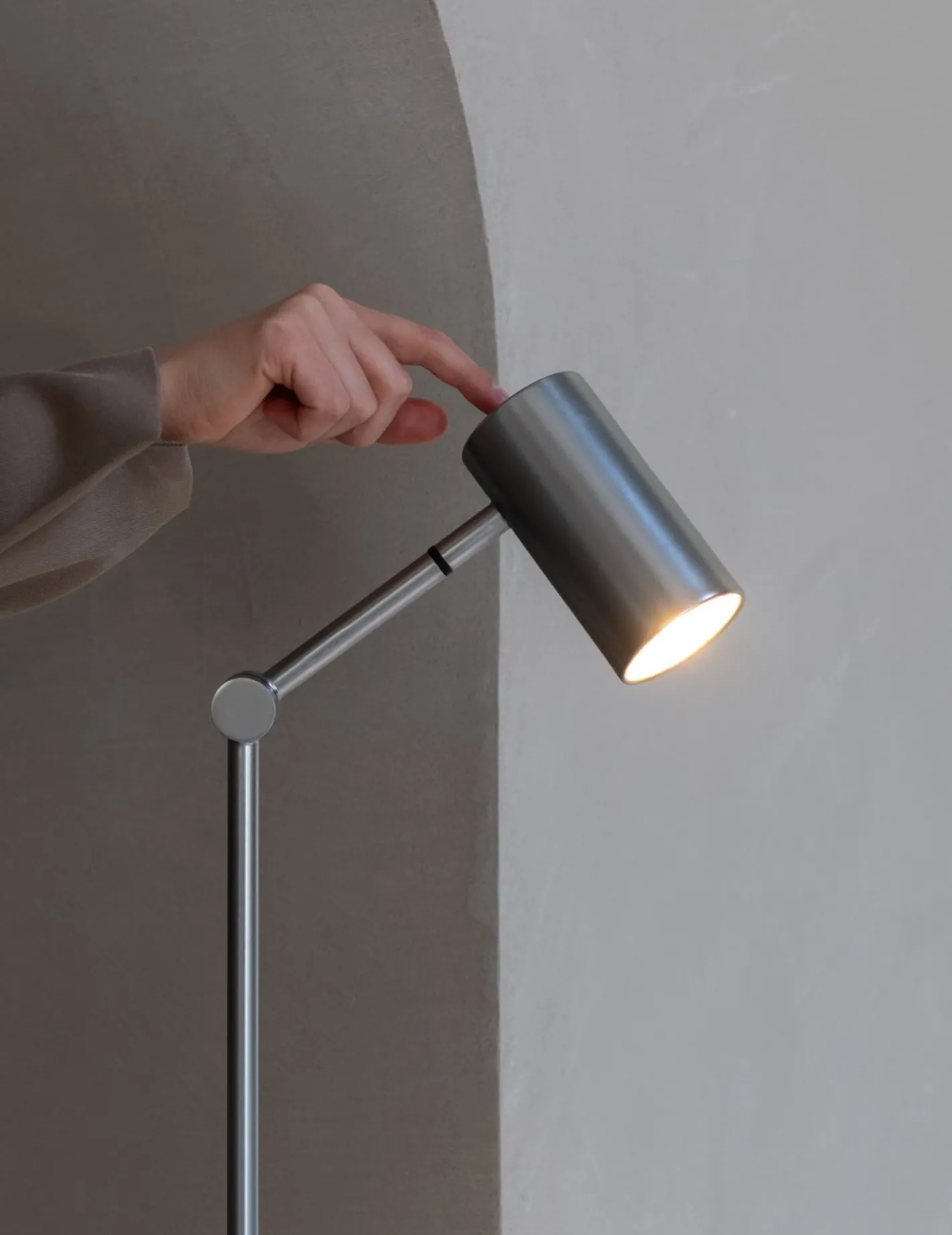 It's about RoMi Montreux Vloerlamp Nickel Finish