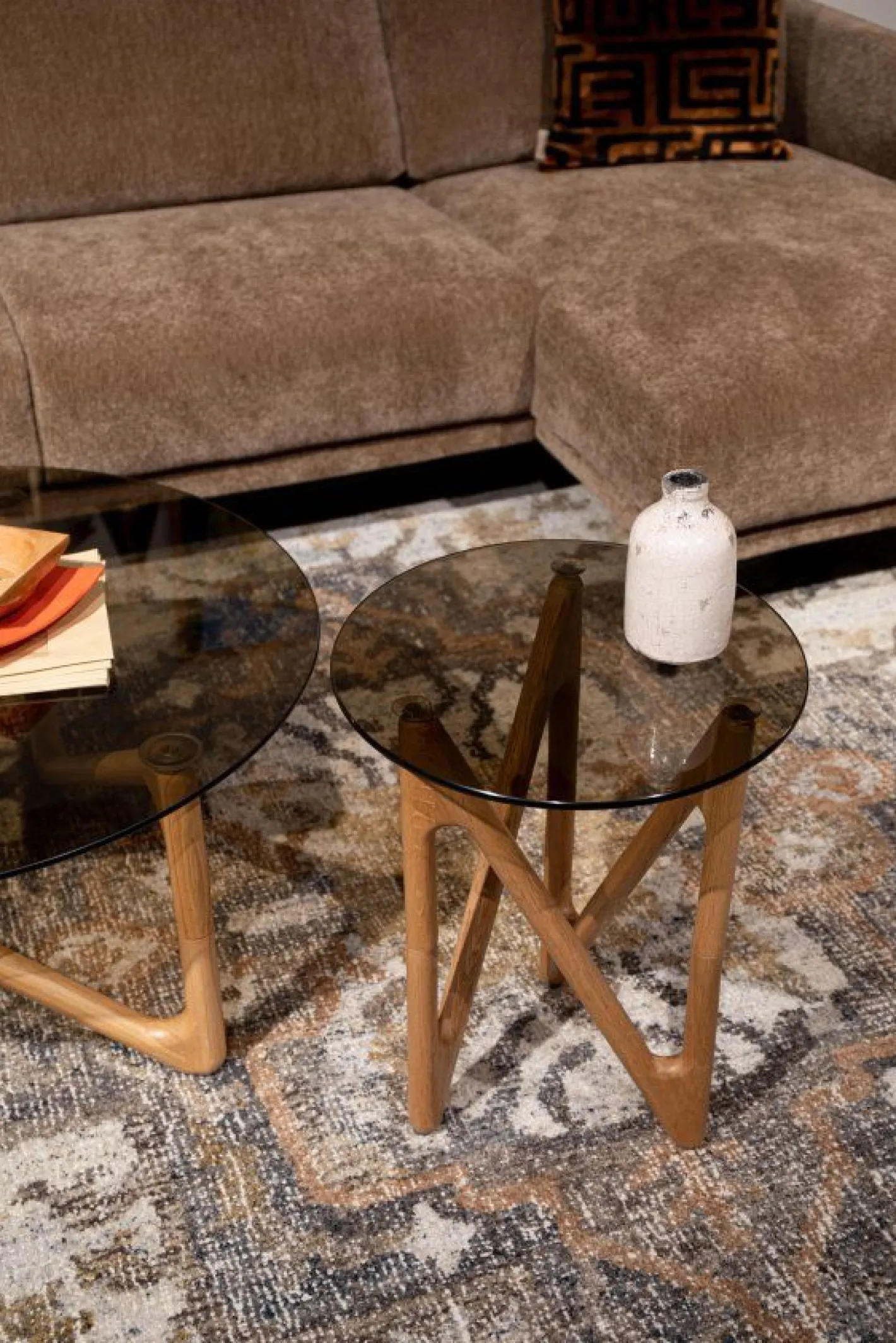 Best Dutchbone Naia Bijzettafel Walnut