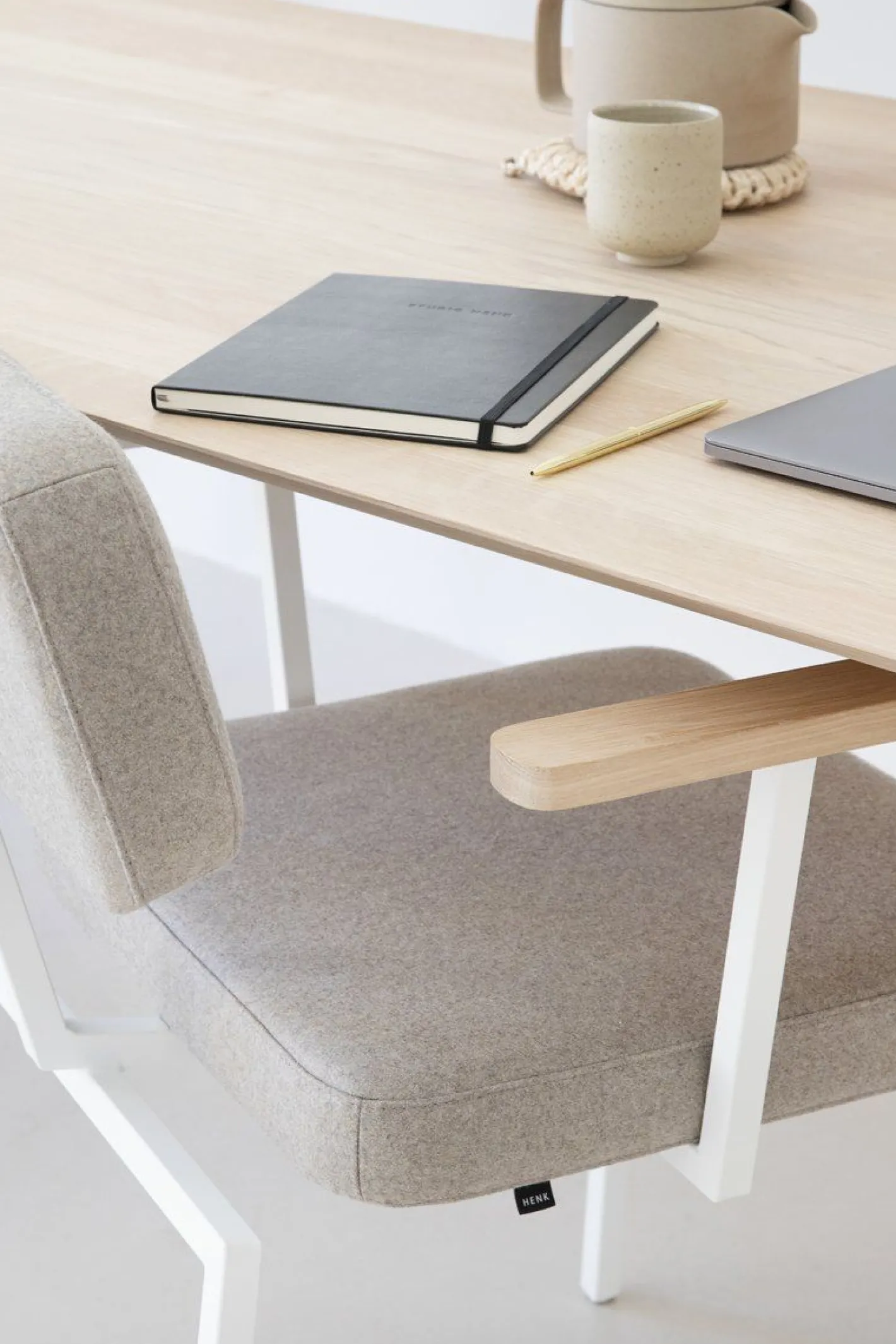 Best Studio HENK New Classic White Eettafel Naturel, wit