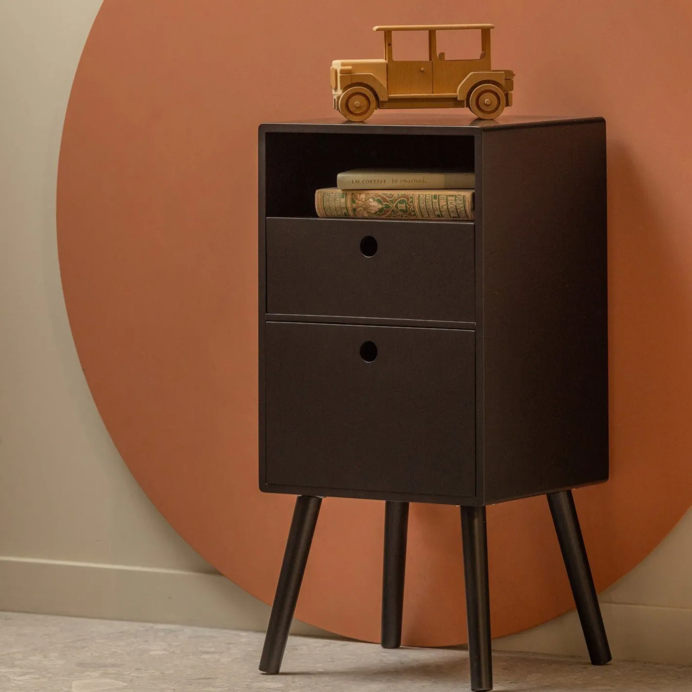 Outlet WOOOD Ozzy Hoog Nachtkastje Black