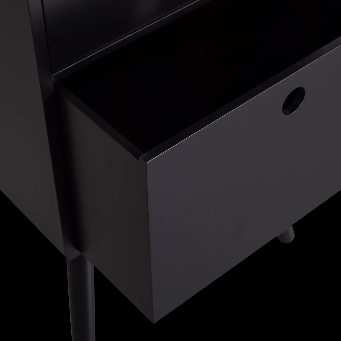 Outlet WOOOD Ozzy Hoog Nachtkastje Black