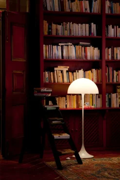 Louis Poulsen Panthella Vloerlamp White Opal