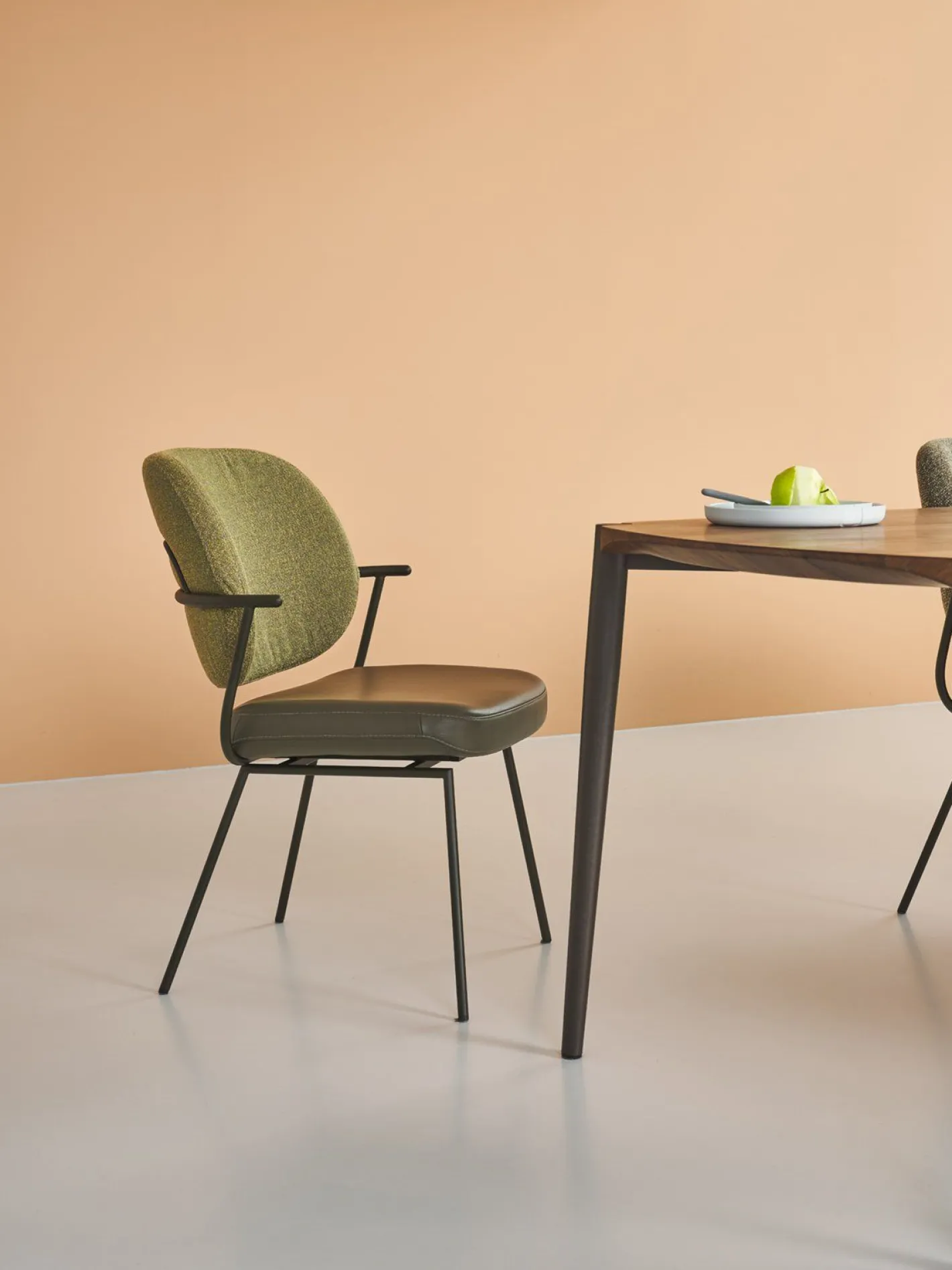 Outlet Bert Plantagie Poppy Eettafel Pale Grey