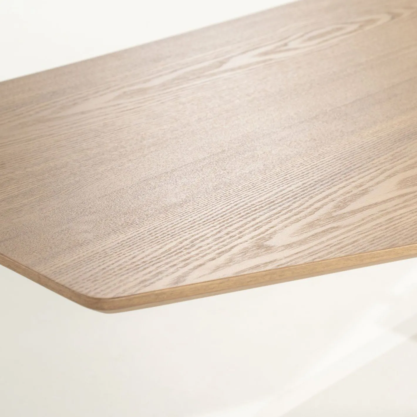 Eleonora Robert Salontafel Bruin