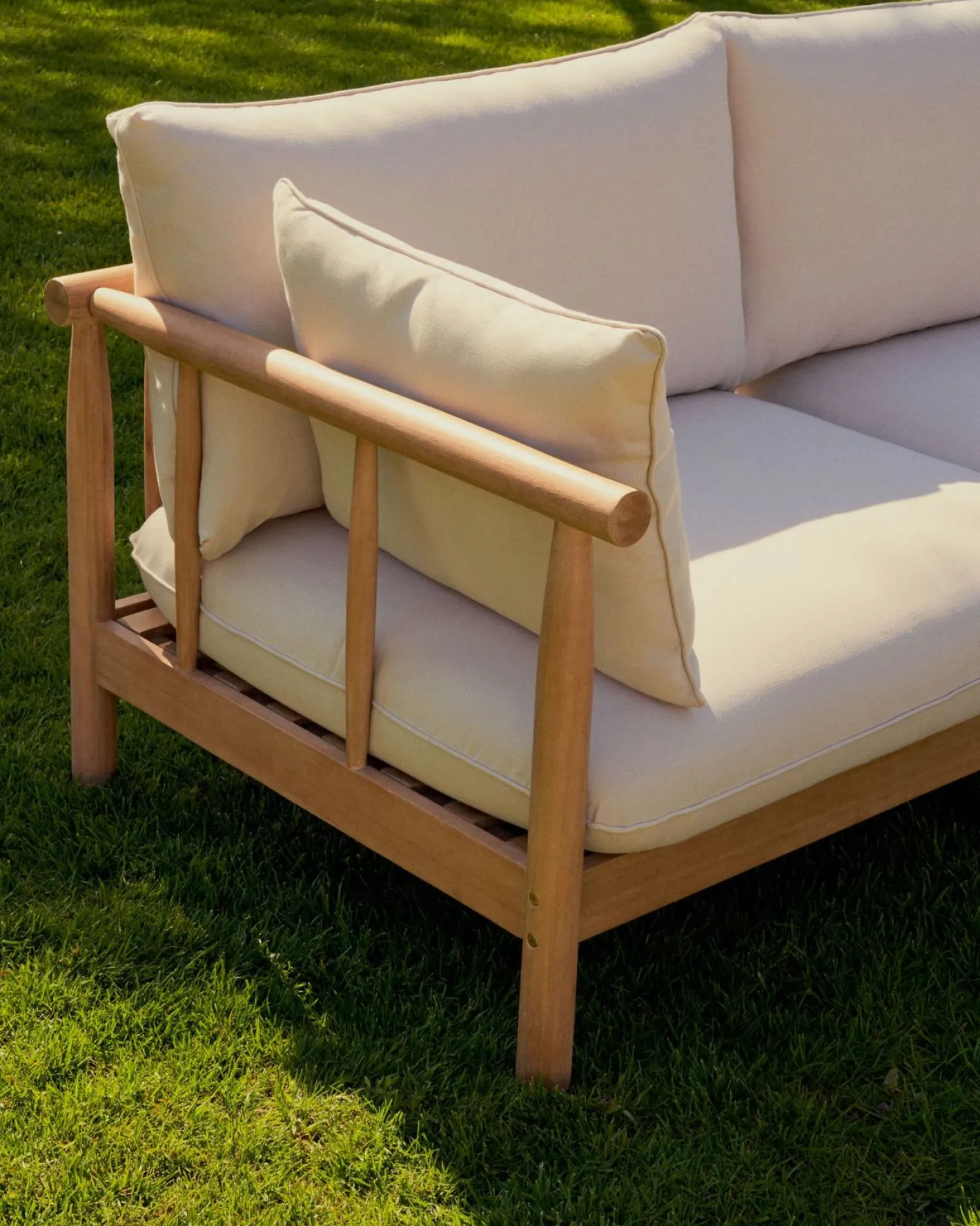 Best Kave Home Sacova Outdoor 2-Zitsbank Naturel, Beige